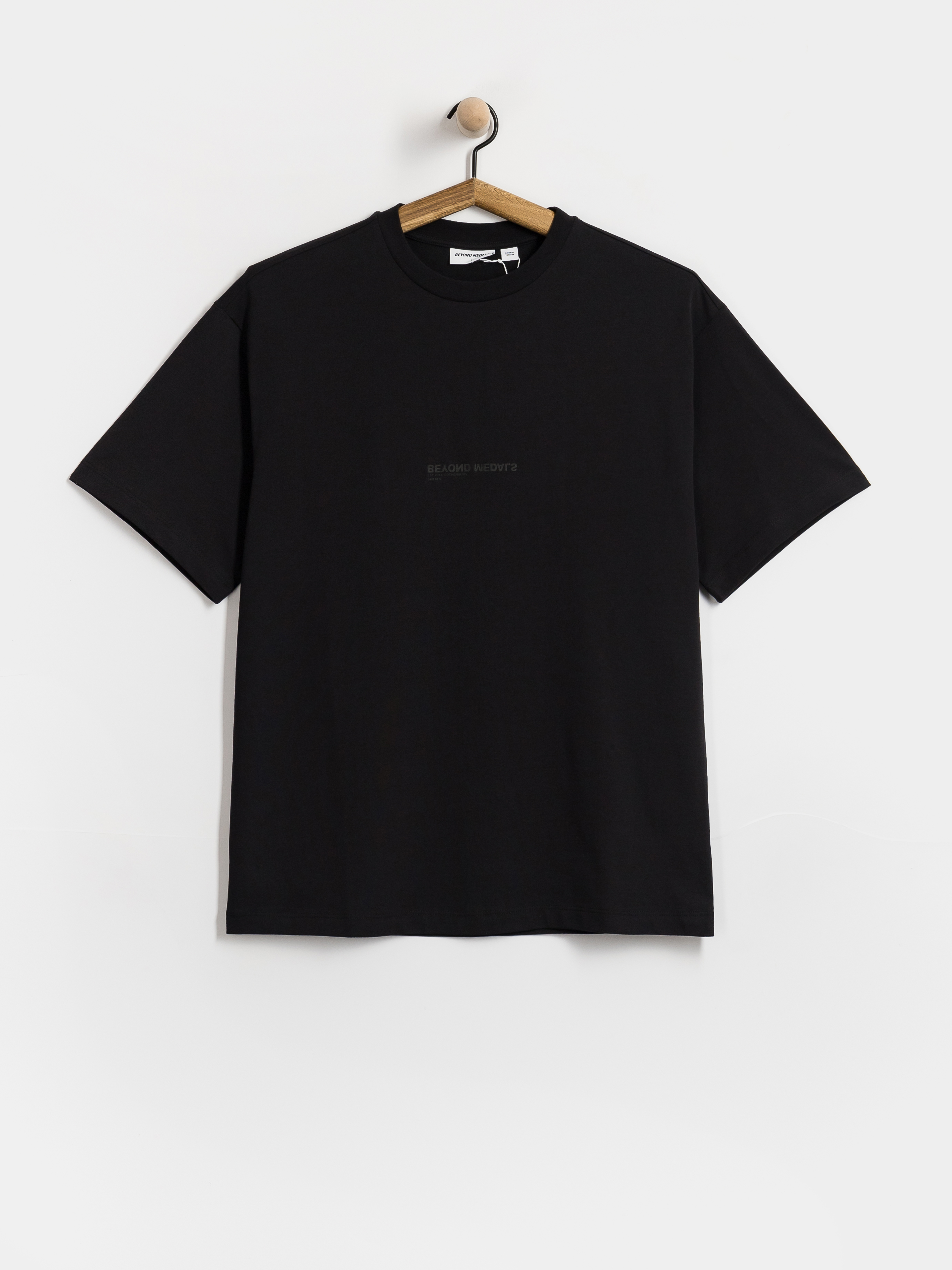 Tricou Beyond Medals Reverse Logo