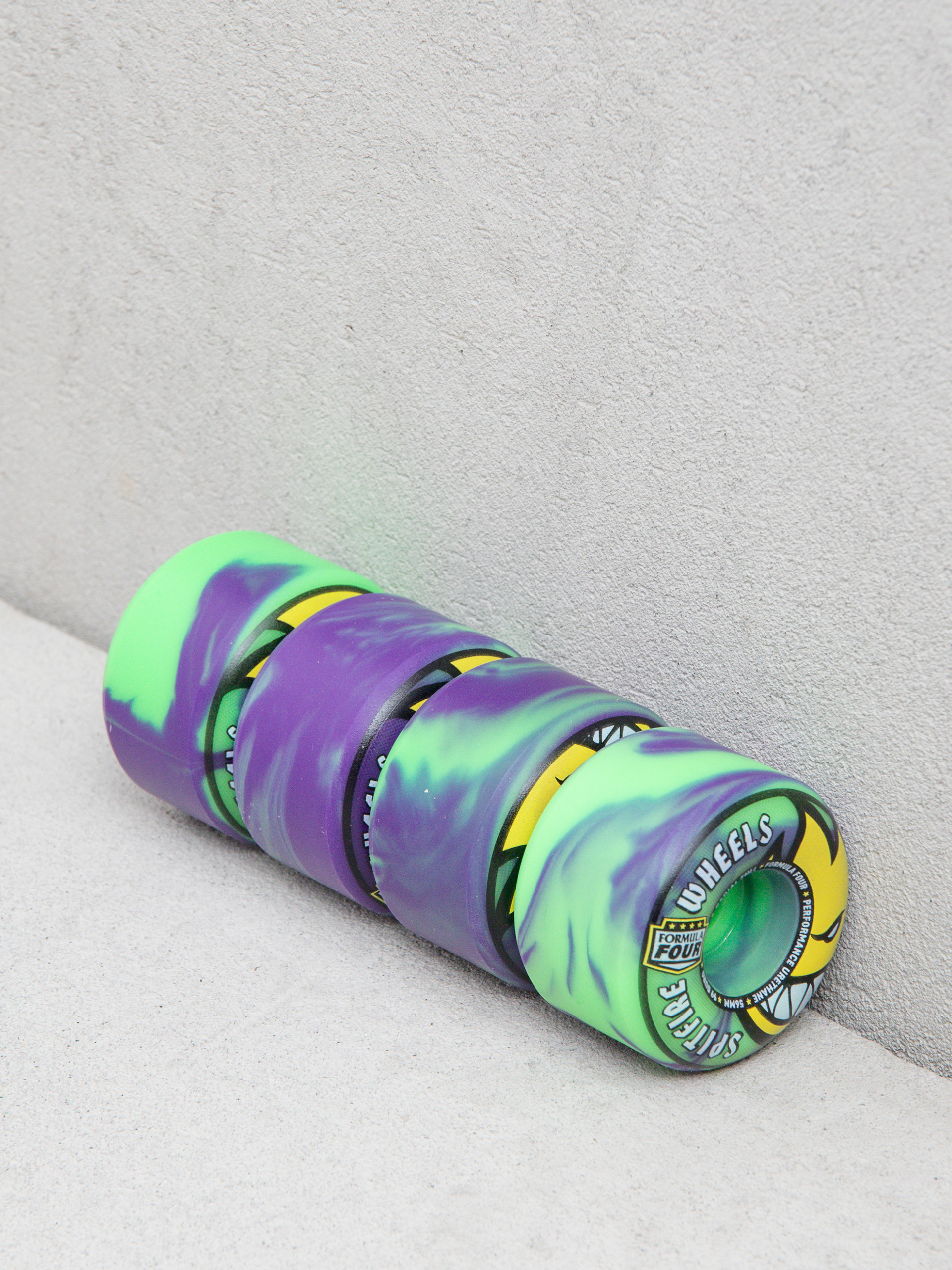 Role Spitfire F4 99D Team Colors Radial Full (neon green/purple)