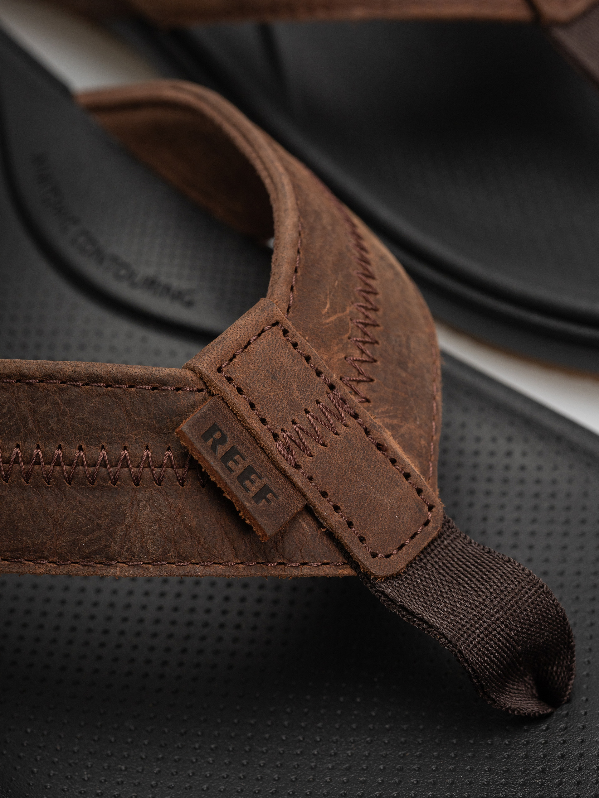 papuci de plajă Reef Cushion Phantom 2.0 LE (brown/black)