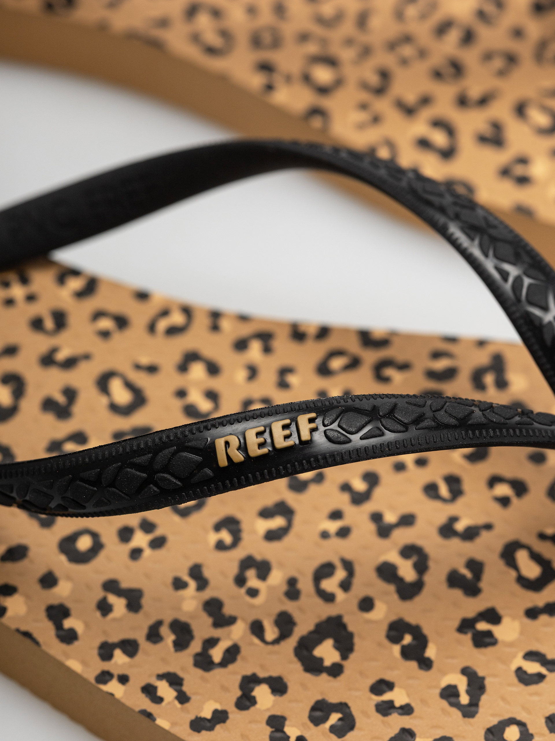 papuci de plajă Reef Seaside Prints Wmn (leopard/black)