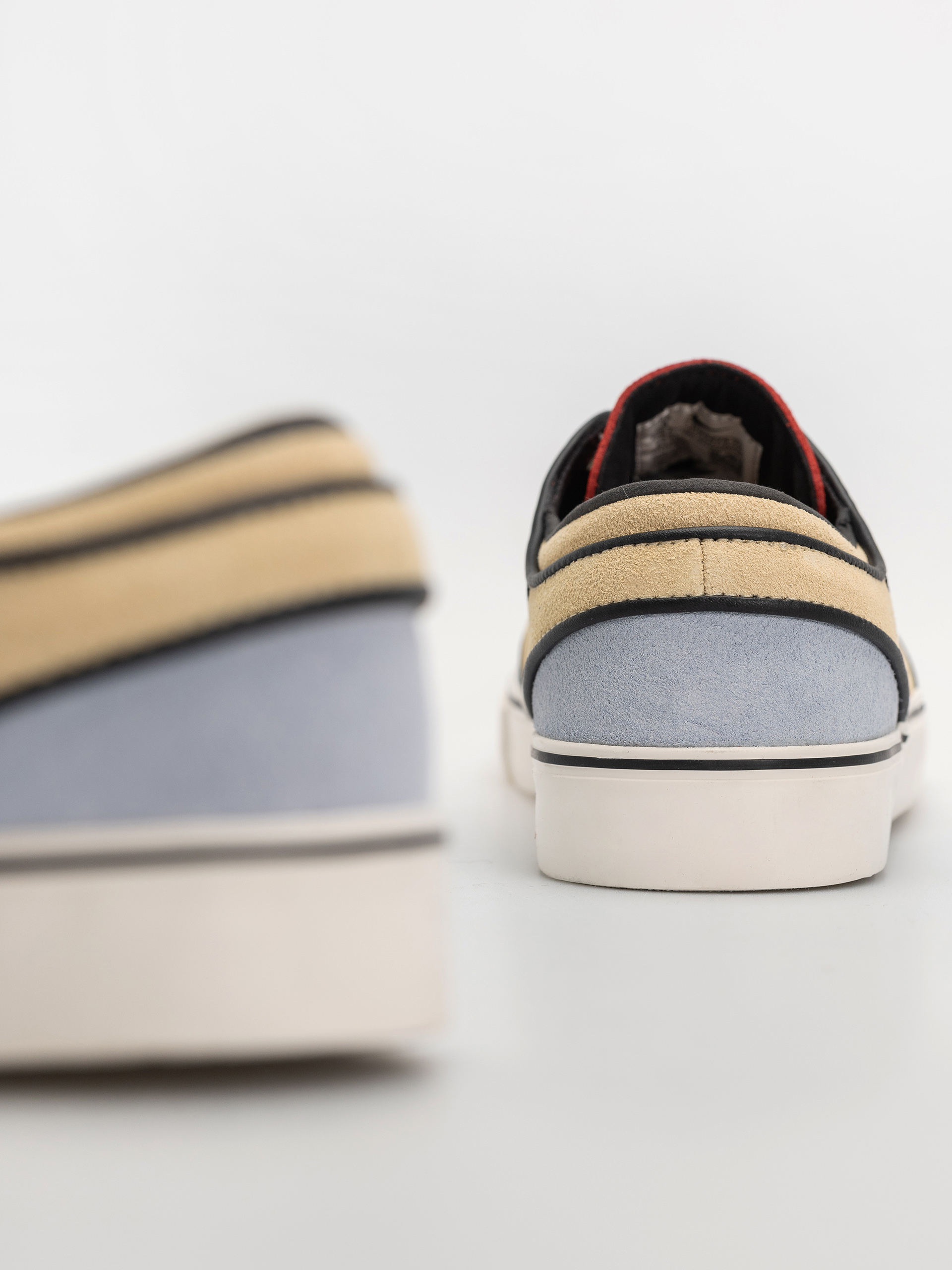 Pantofi Nike SB Zoom Janoski OG+ (alabaster/alabaster chile red)