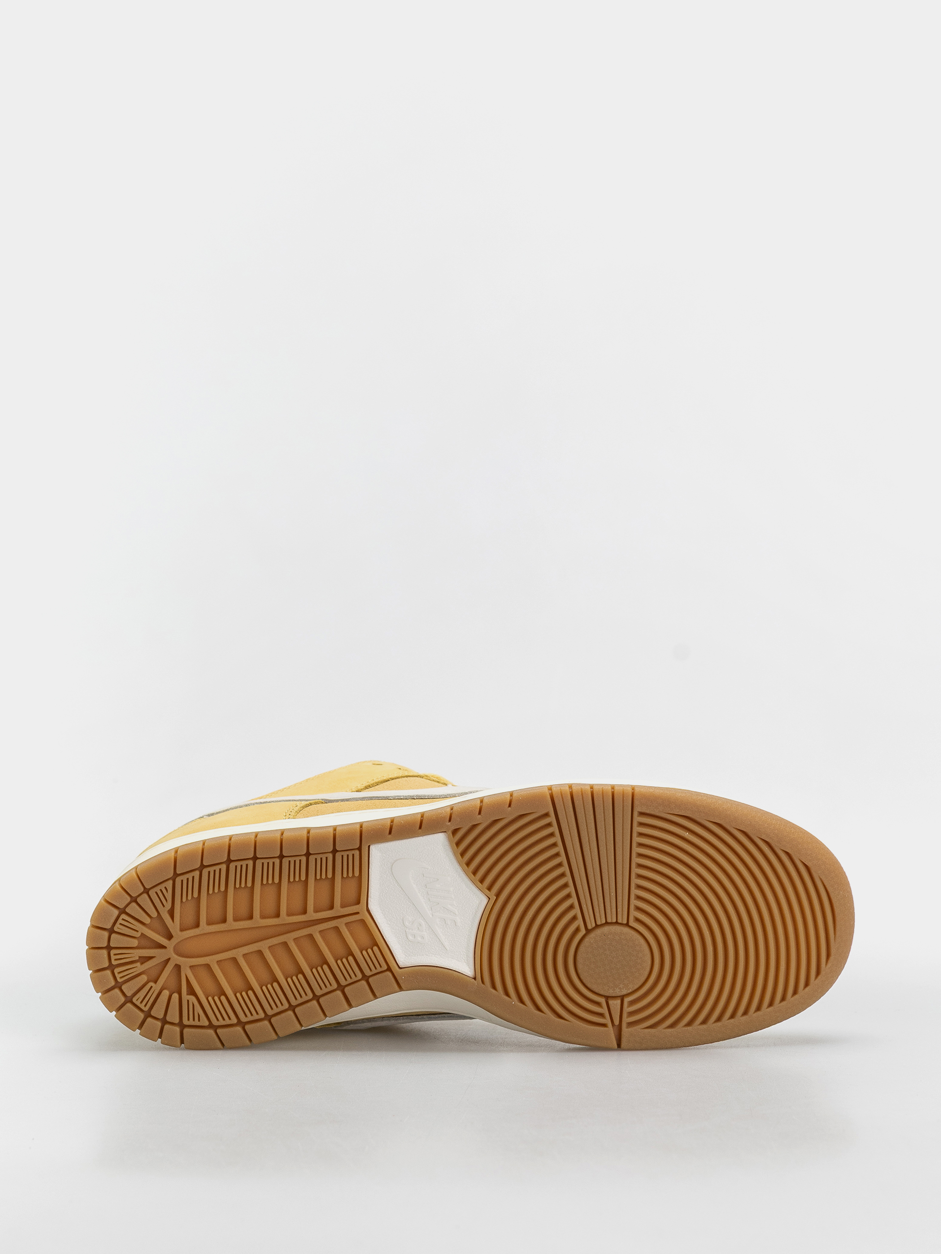 Pantofi Nike SB Dunk Low Pro (saturn gold/sail saturn gold solar flare)