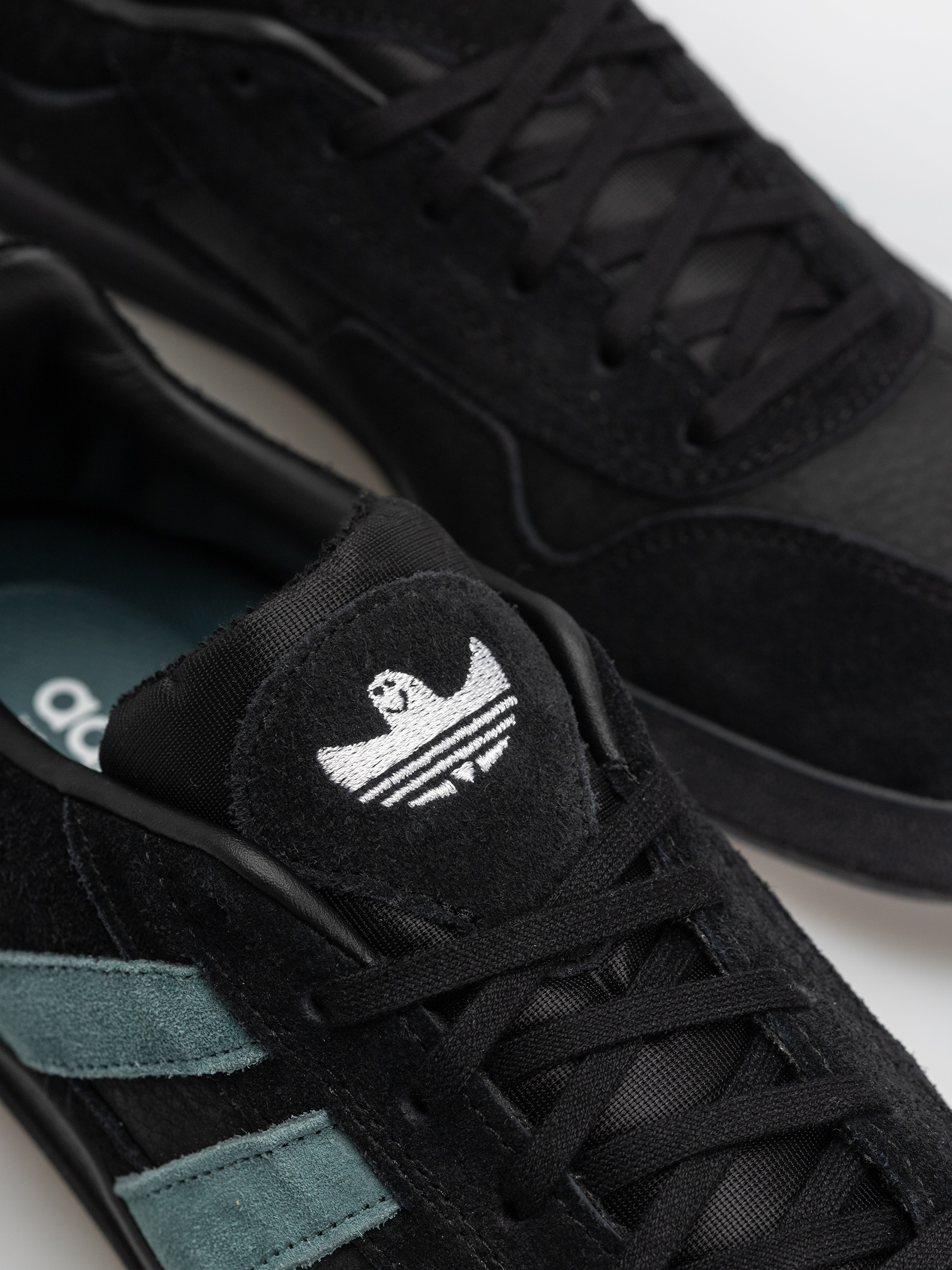 Pantofi adidas Aloha Super (cblack/pretea/ftwwht)