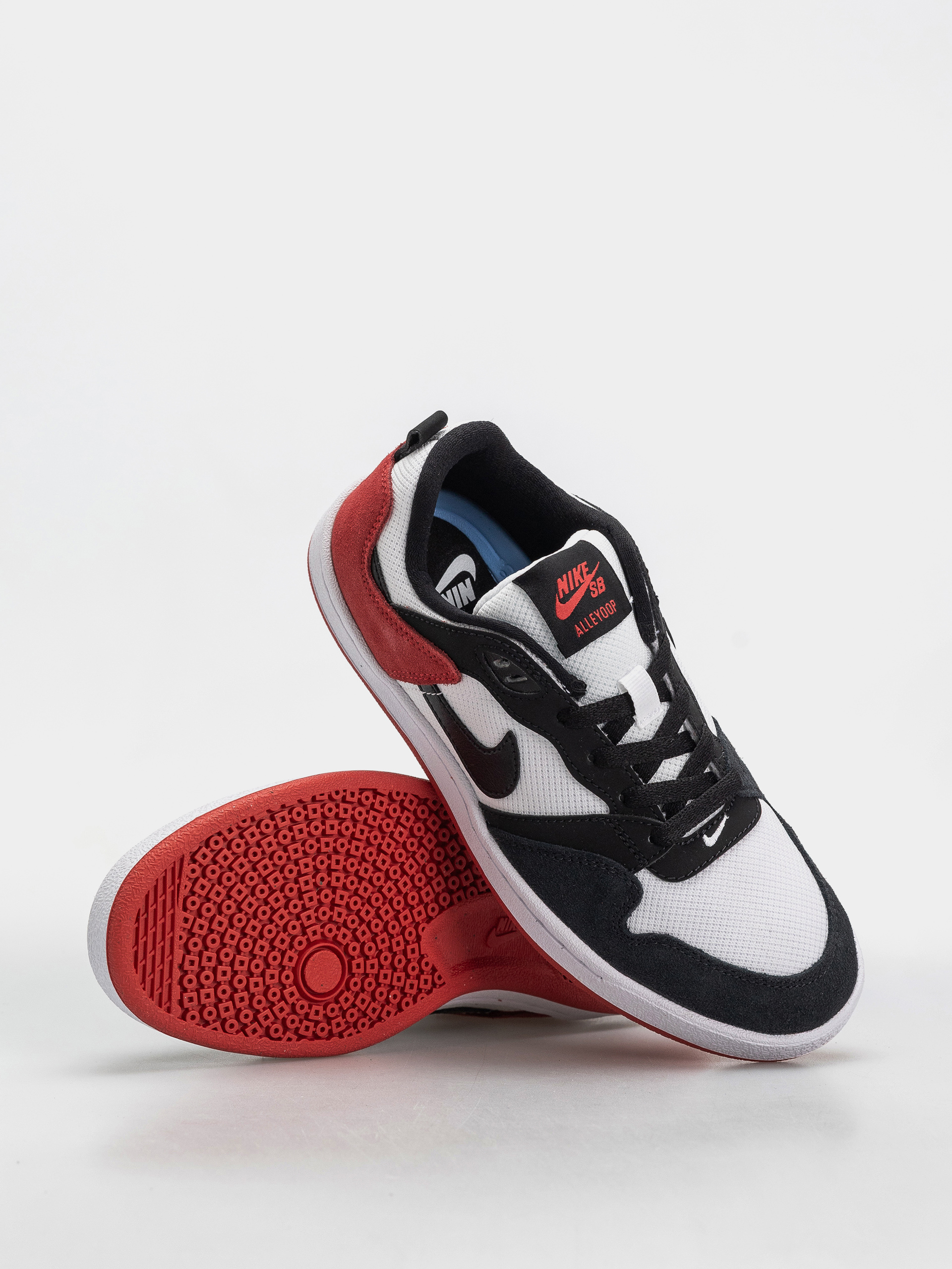 Pantofi Nike SB Alleyoop JR (white/black university red white)