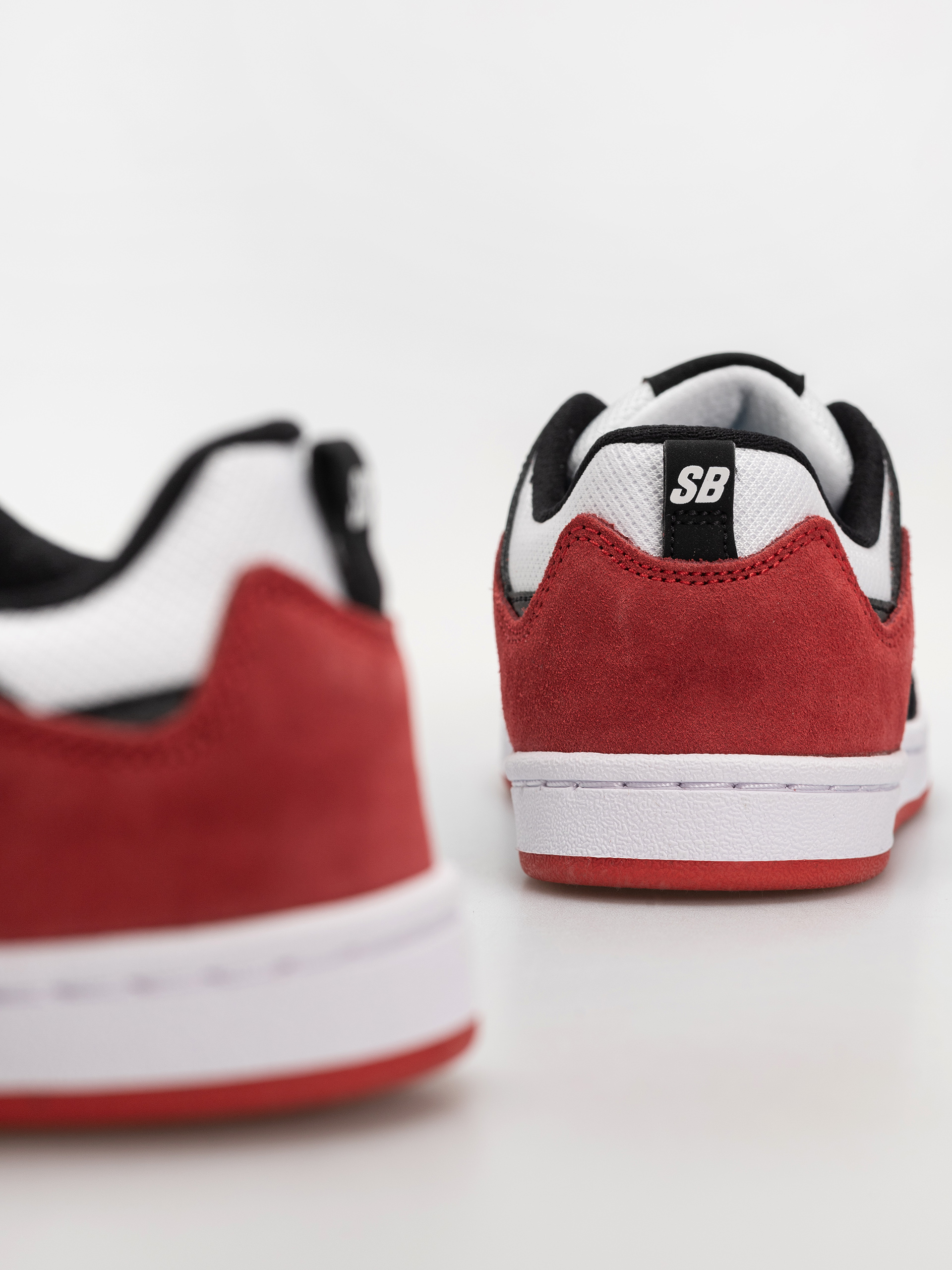 Pantofi Nike SB Alleyoop JR (white/black university red white)