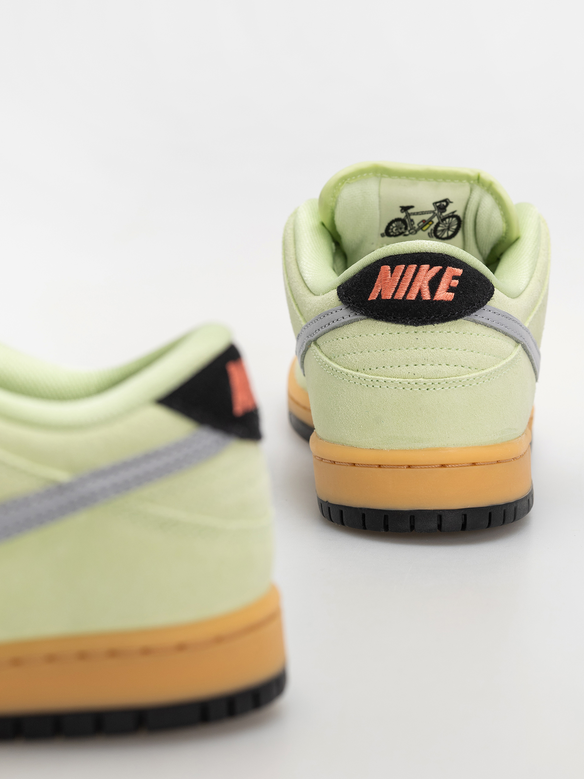 Pantofi Nike SB Dunk Low Pro Prm (lt liquid lime/wolf grey black)