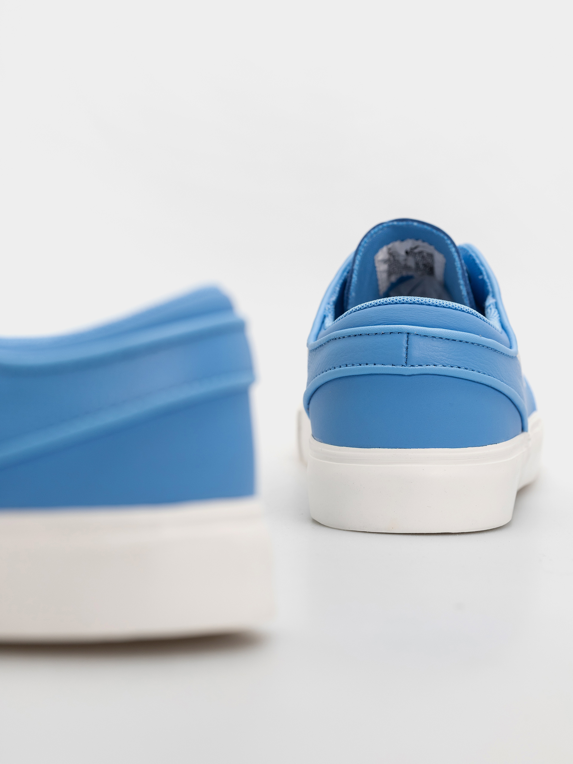 Pantofi Nike SB Zoom Janoski OG+ ISO (university blue/sail university blue)