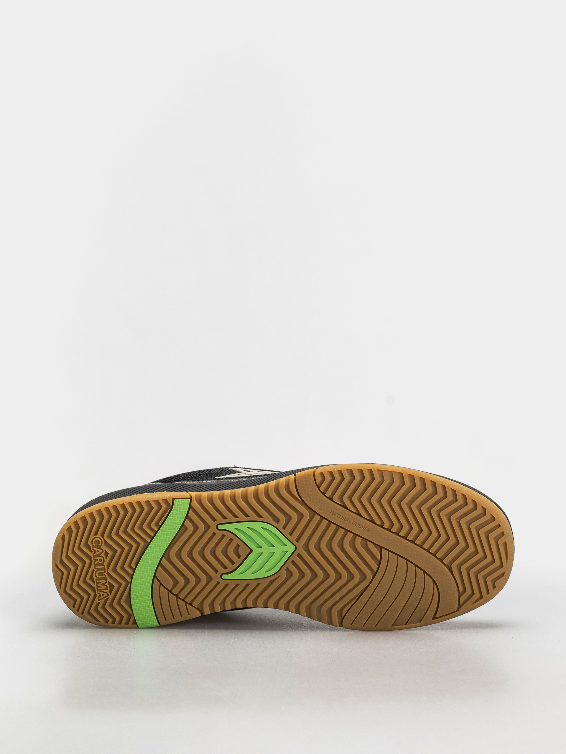 Pantofi Cariuma Uba Pro (black suede and mesh silver cloud logo)