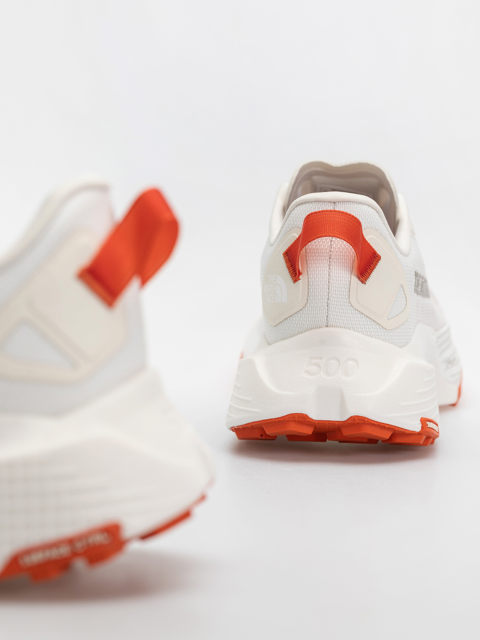 Pantofi The North Face Altamesa 500 V2 (tnf white/lava)