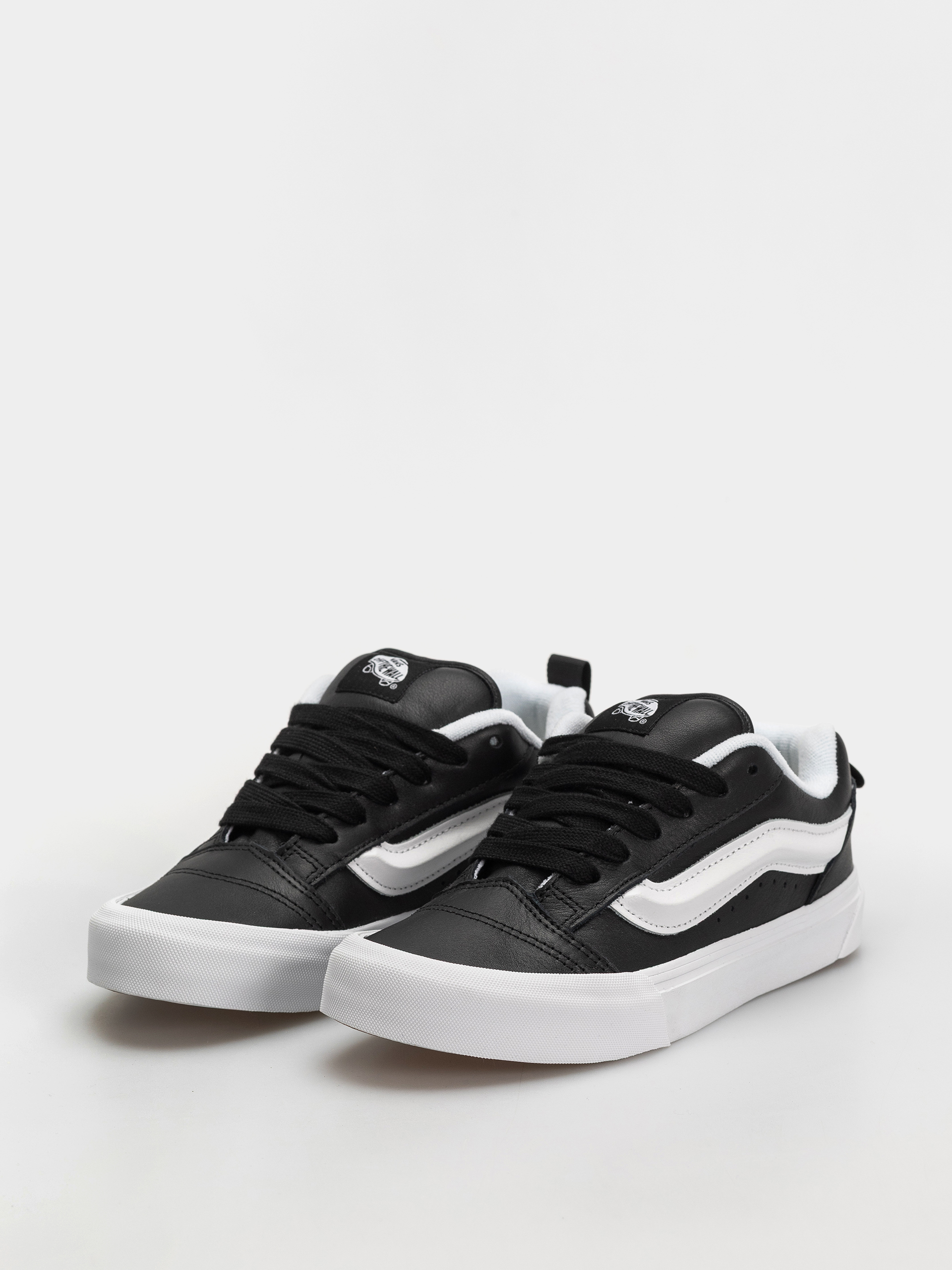 Pantofi Vans Knu Skool (black/true whit)
