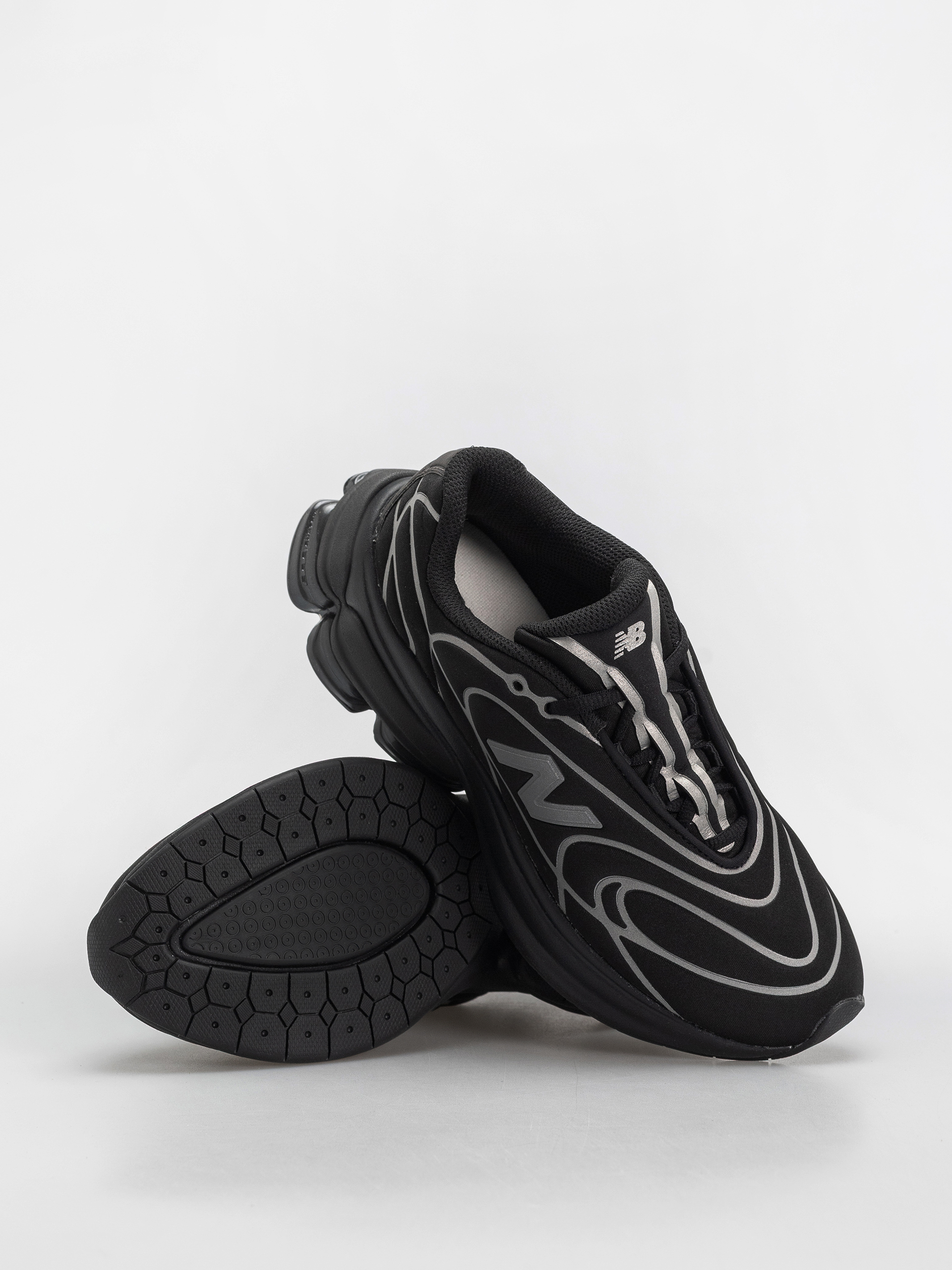 Pantofi New Balance 5030 (black/silver metallic)