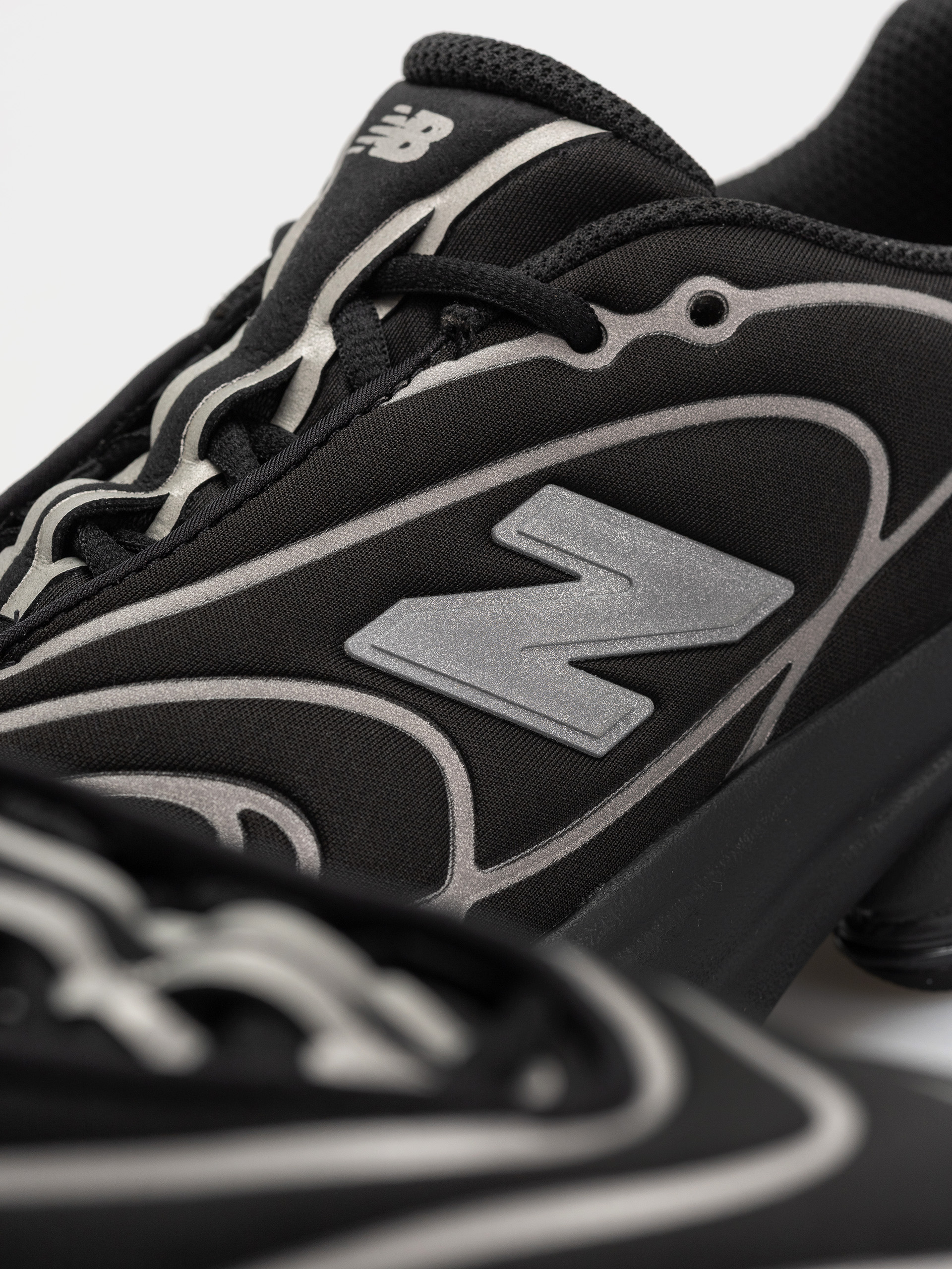 Pantofi New Balance 5030 (black/silver metallic)
