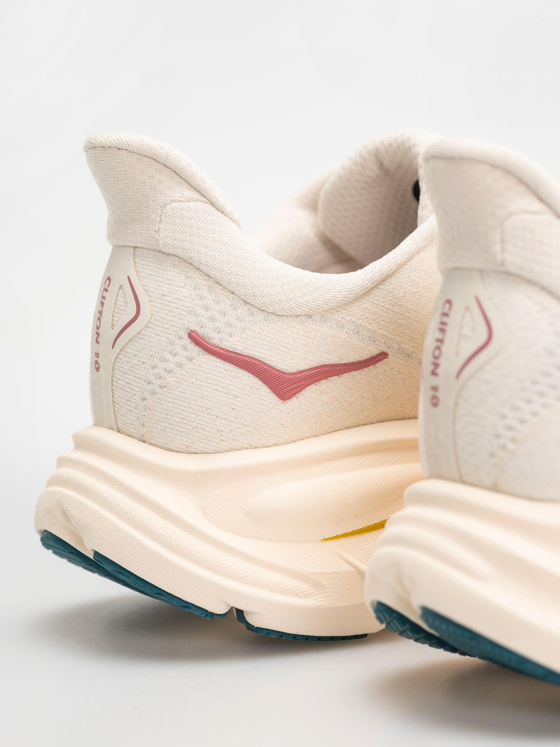 Pantofi Hoka Clifton 10 Wmn (birch/alabaster)