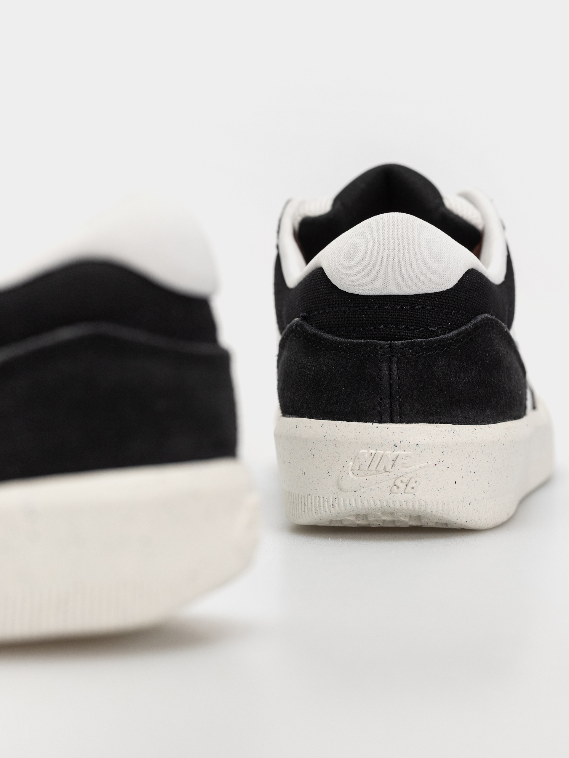 Pantofi Nike SB Force 58 (black/cool grey/summit white/sail)