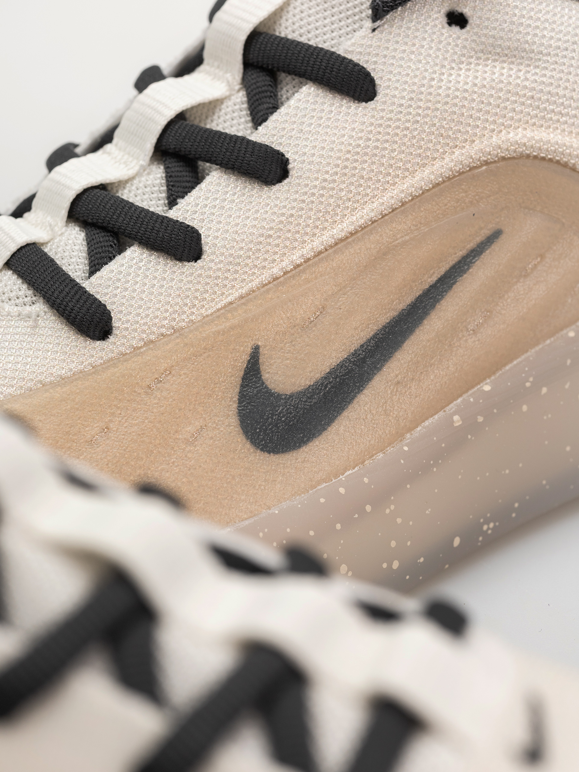 Pantofi Nike SB Zoom Nyjah 4 (desert khaki/dk smoke grey)
