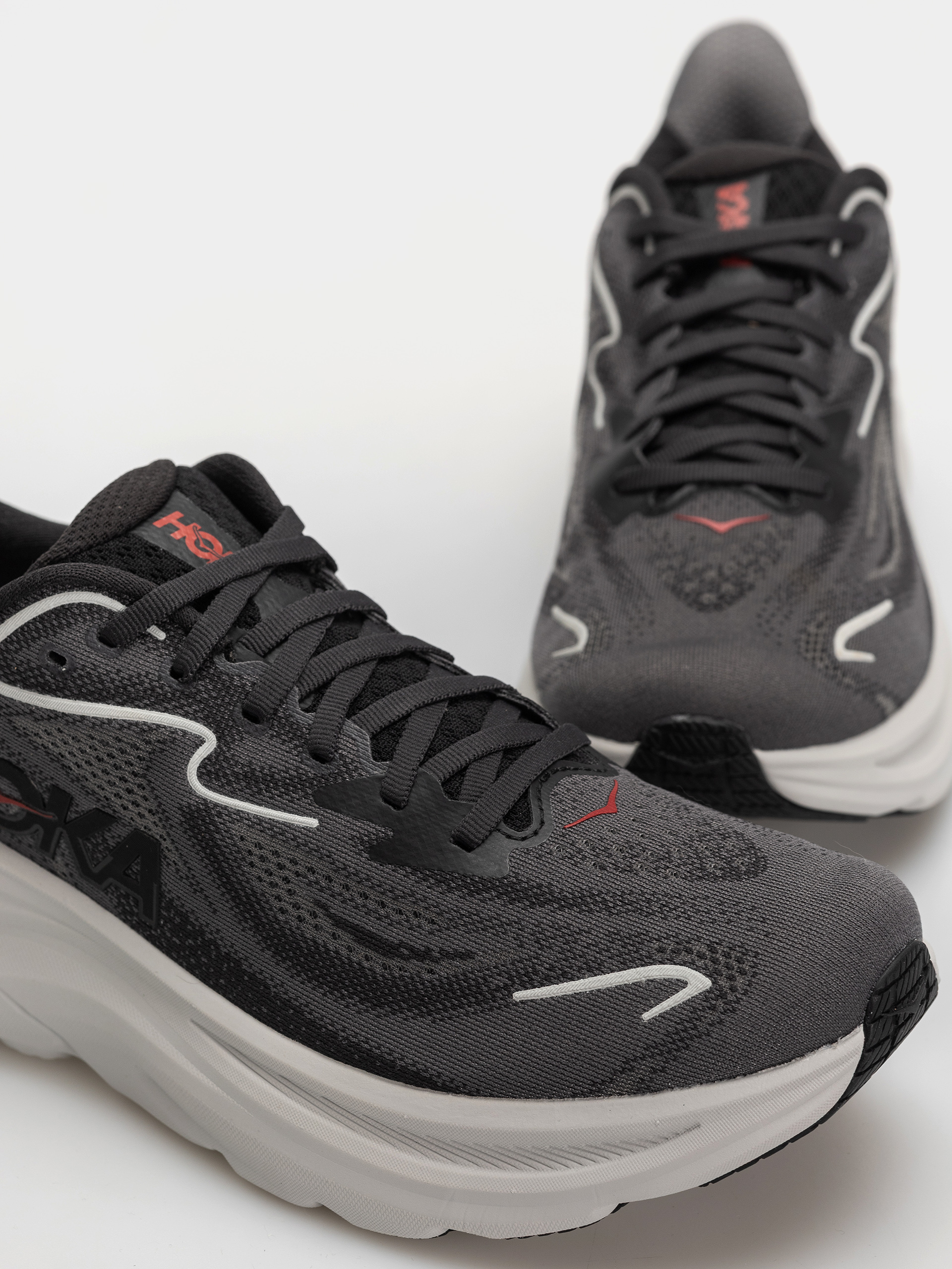 Pantofi Hoka Clifton 10 (carbon black/satellite grey)