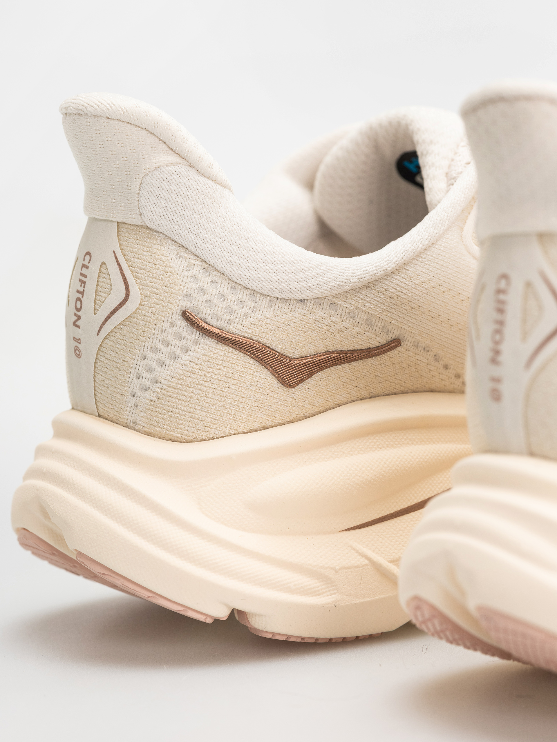Pantofi Hoka Clifton 10 Wmn (alabaster/rose gold)