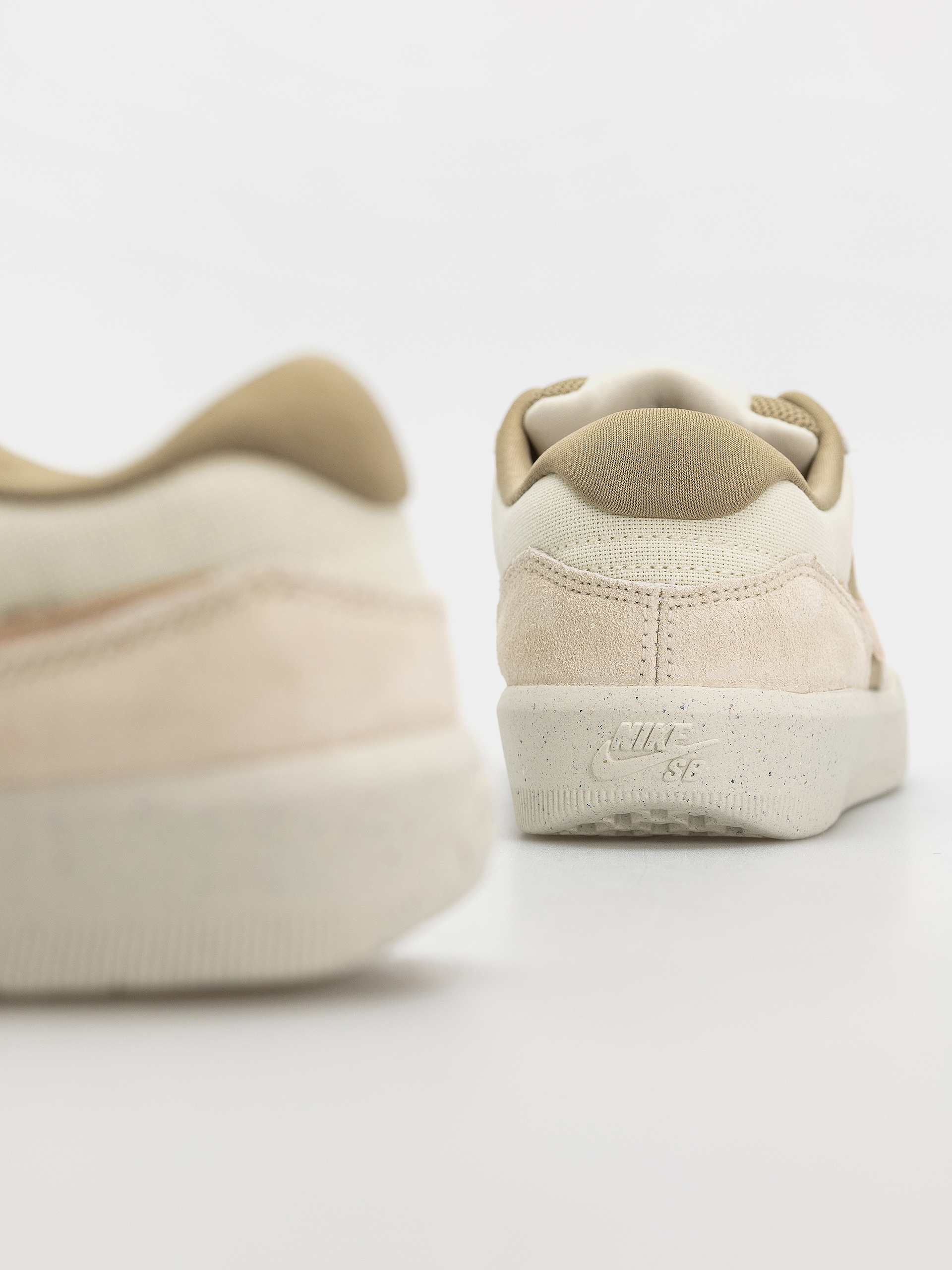 Pantofi Nike SB Force 58 (coconut milk/linen/neutral olive)