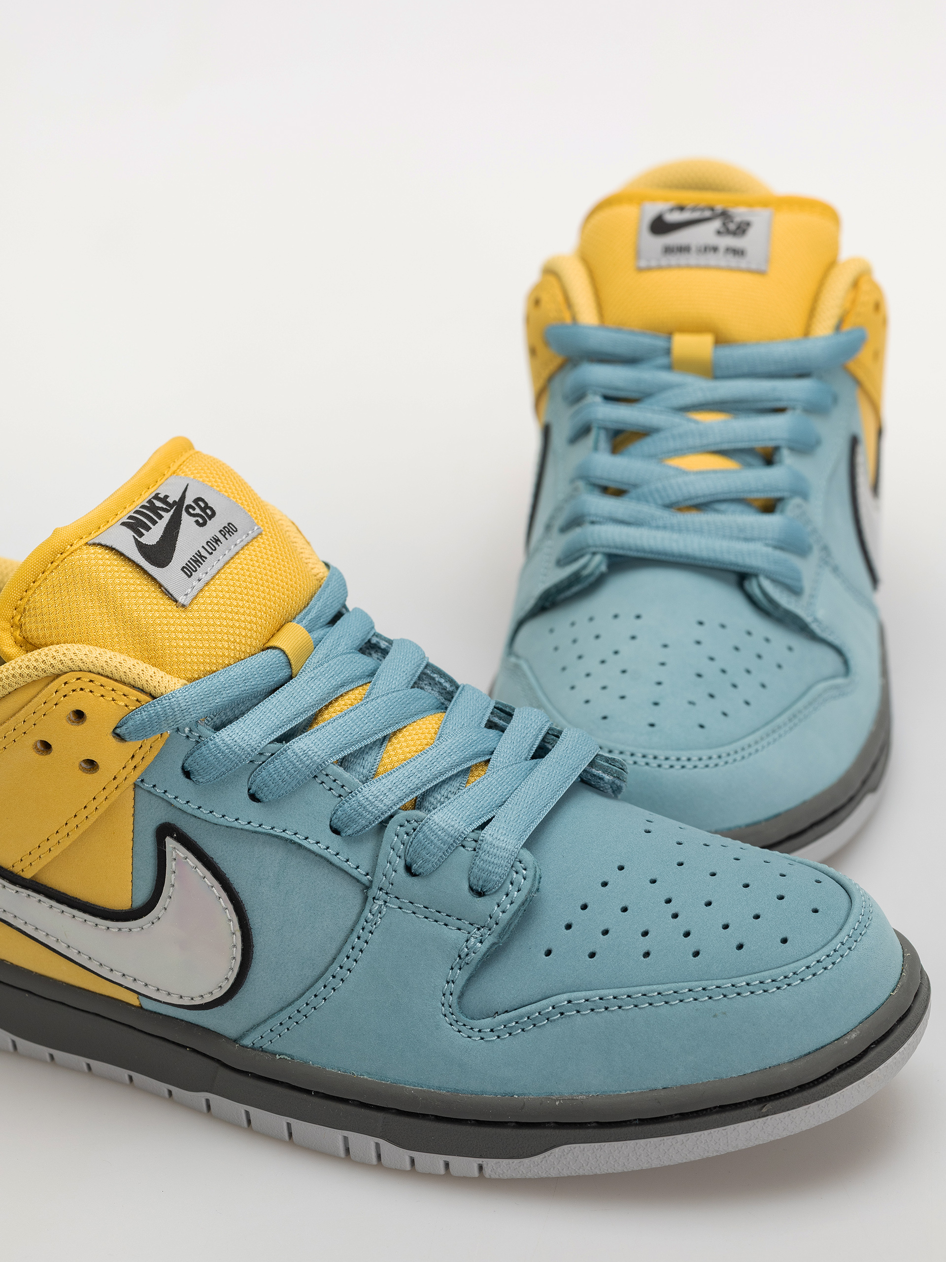 Pantofi Nike SB Dunk Low Pro (lightening/wolf grey/denim turq)