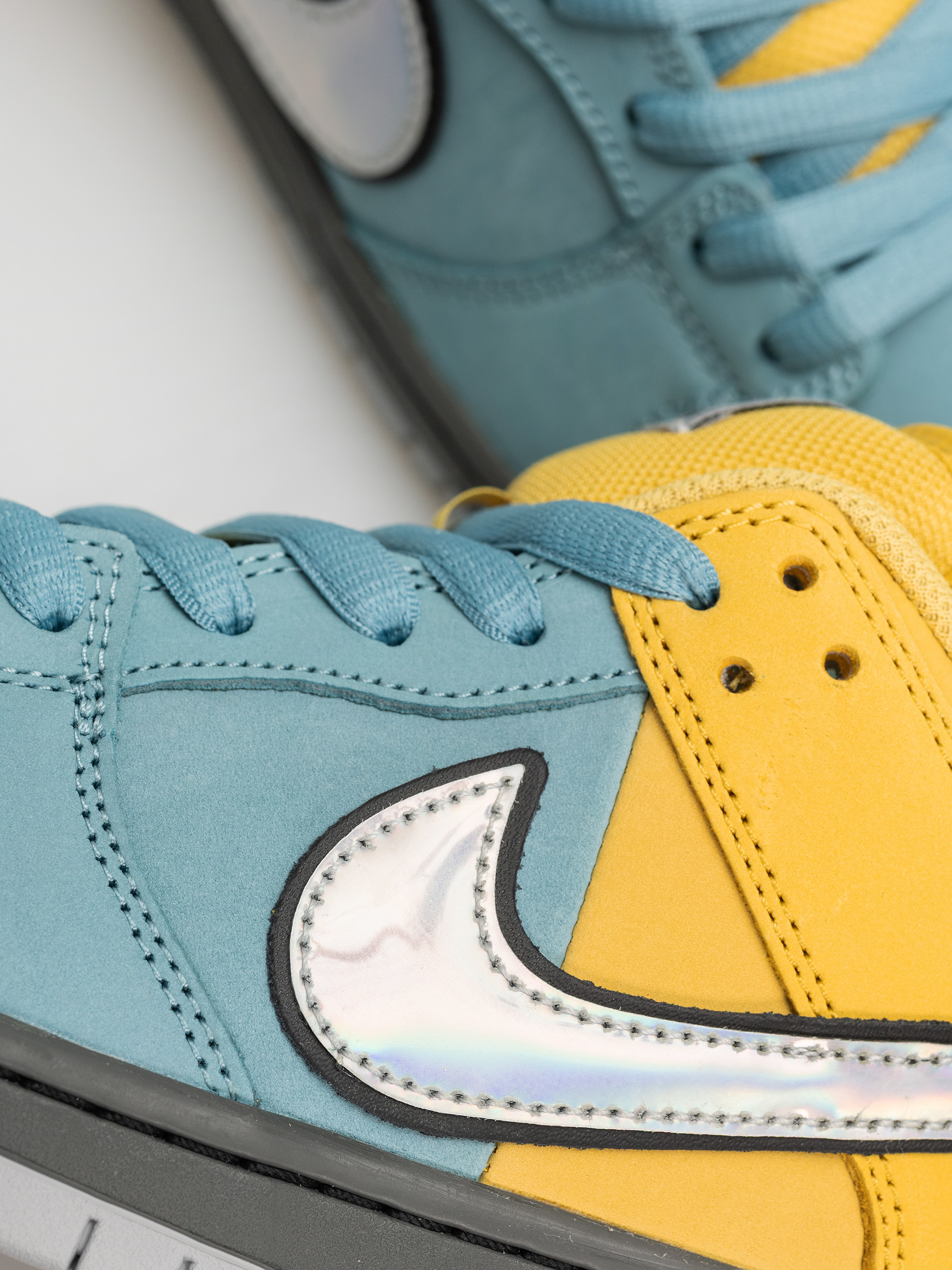 Pantofi Nike SB Dunk Low Pro (lightening/wolf grey/denim turq)