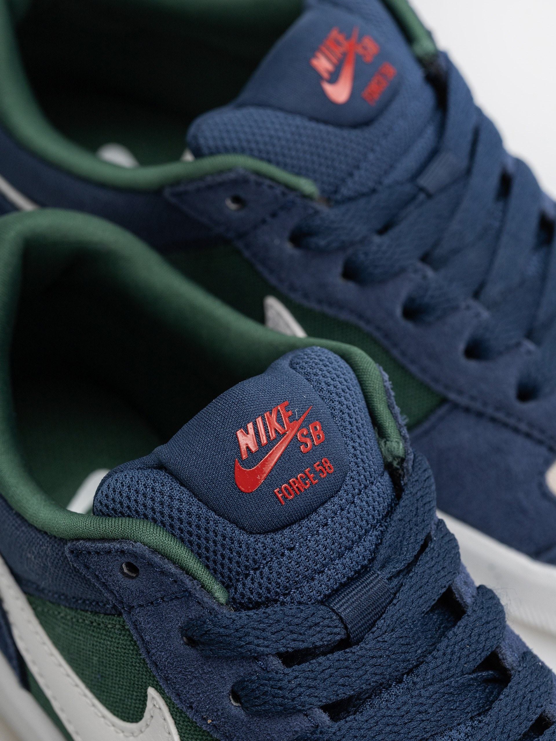 Pantofi Nike SB Force 58 (navy/summit white/noble green/white)