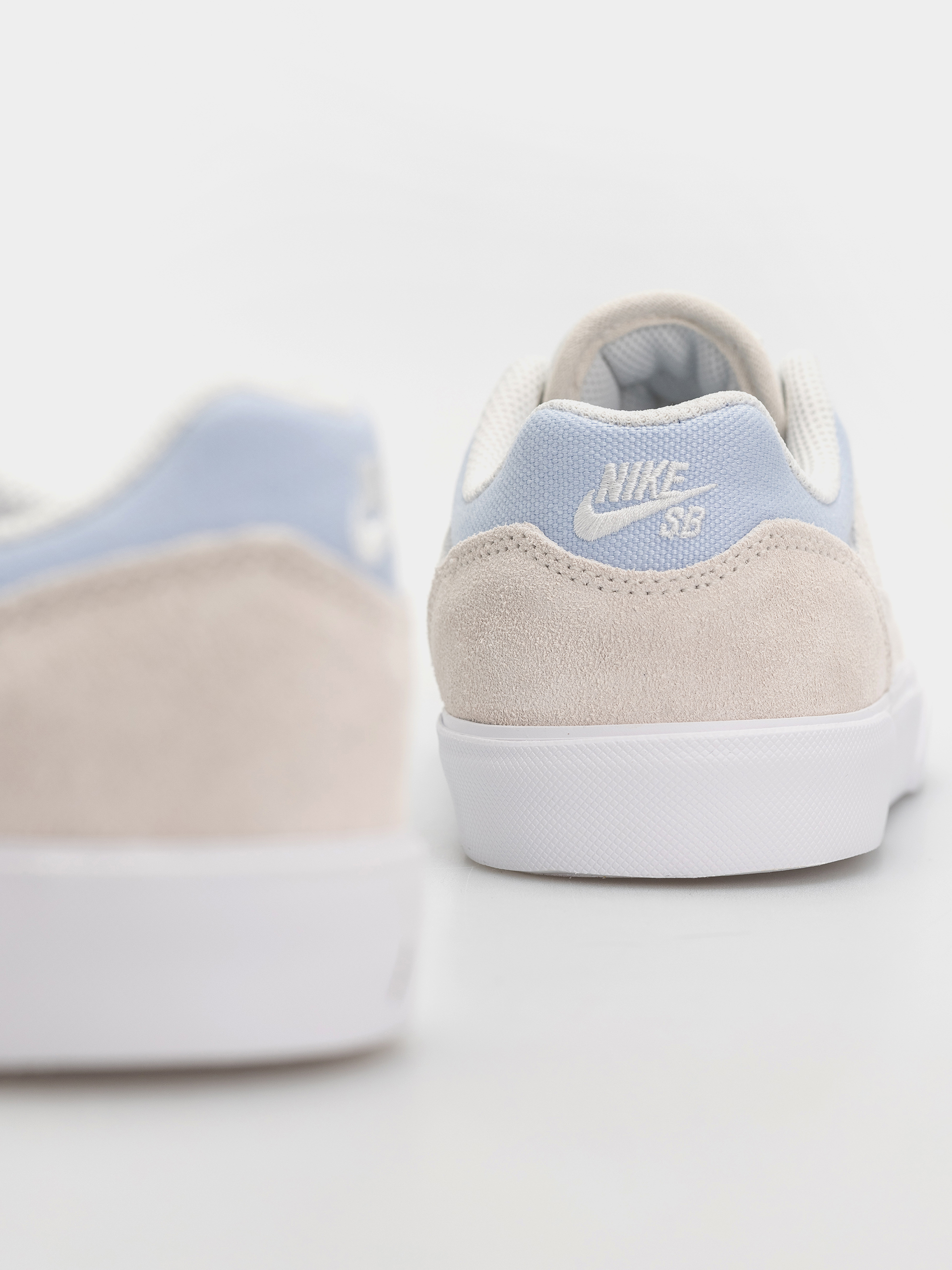 Pantofi Nike SB Malor (phantom/hydrogen blue/summit white/white)