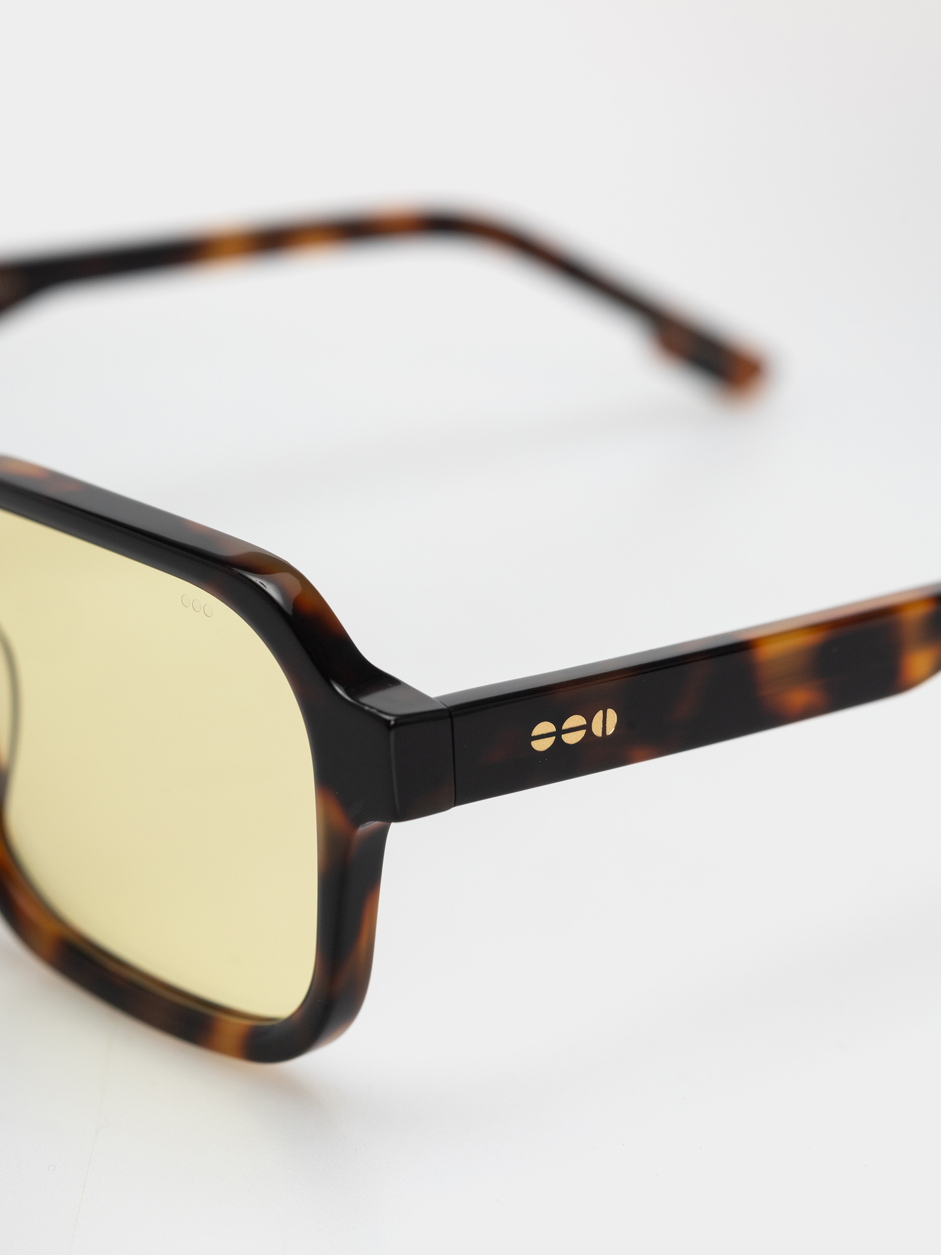 Ochelari de soare Komono Romeo (smoked rum spark)