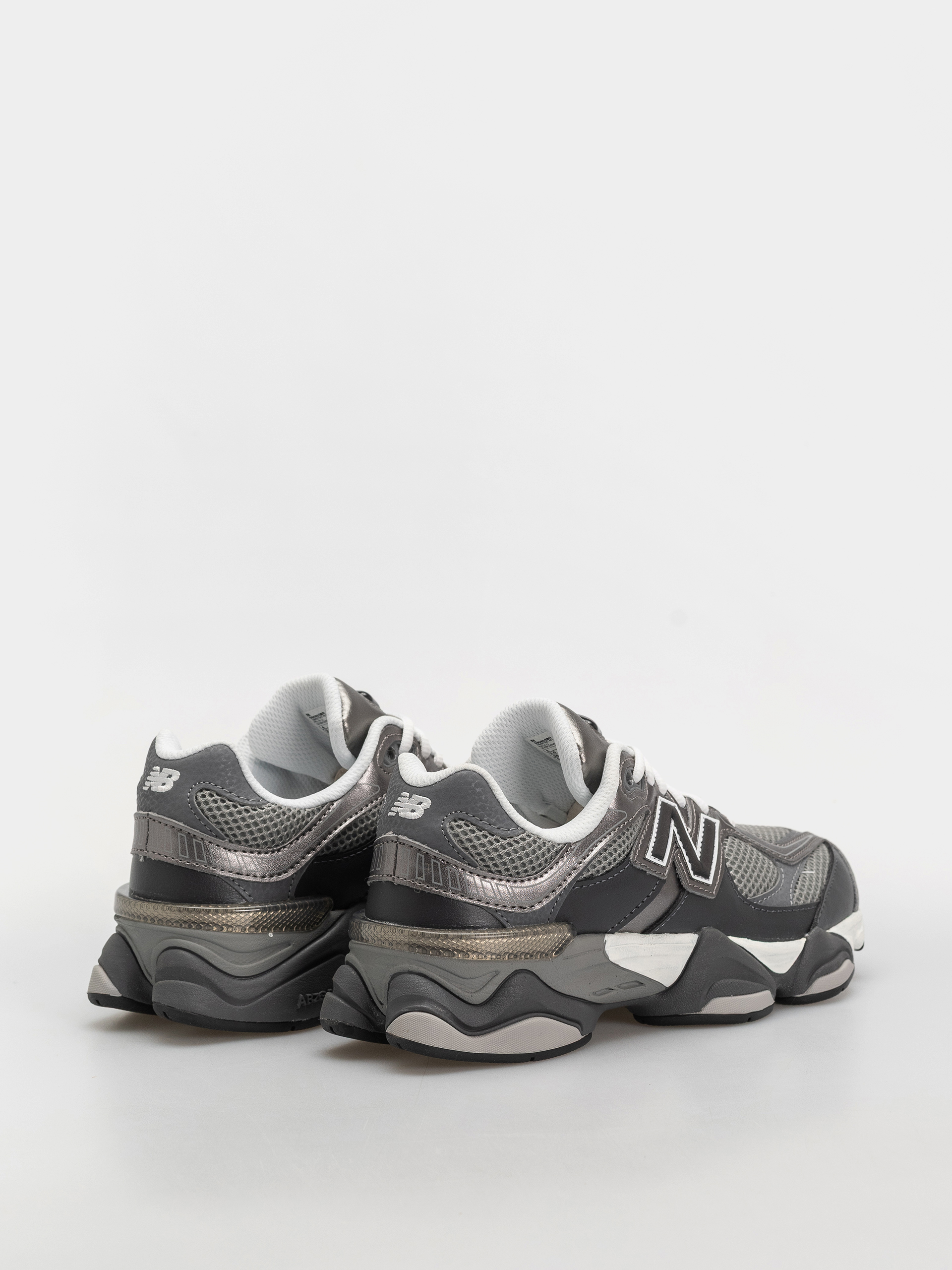 Pantofi New Balance 9060 JR (magnet/faded black)