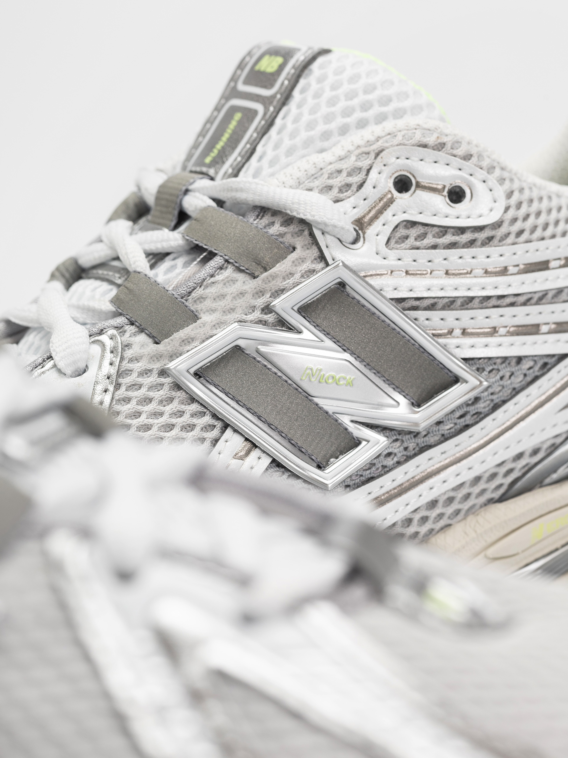 Pantofi New Balance 1906 (grey matter/afterglow)