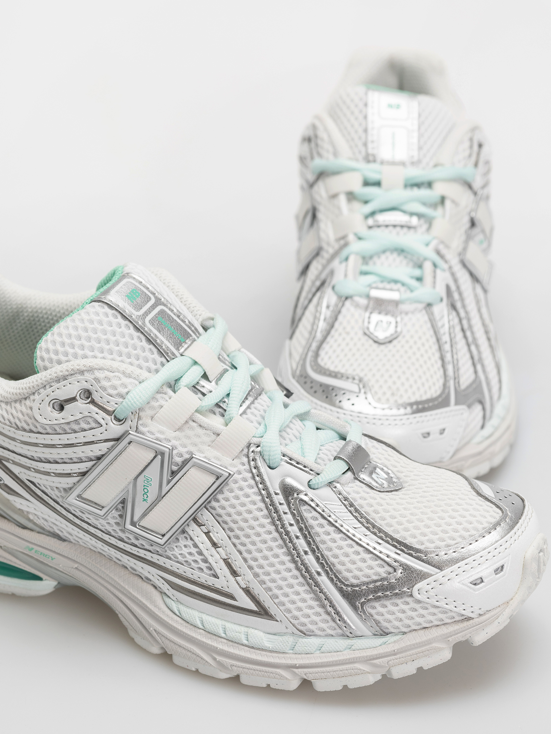 Pantofi New Balance 1906 (103 white/deep end)