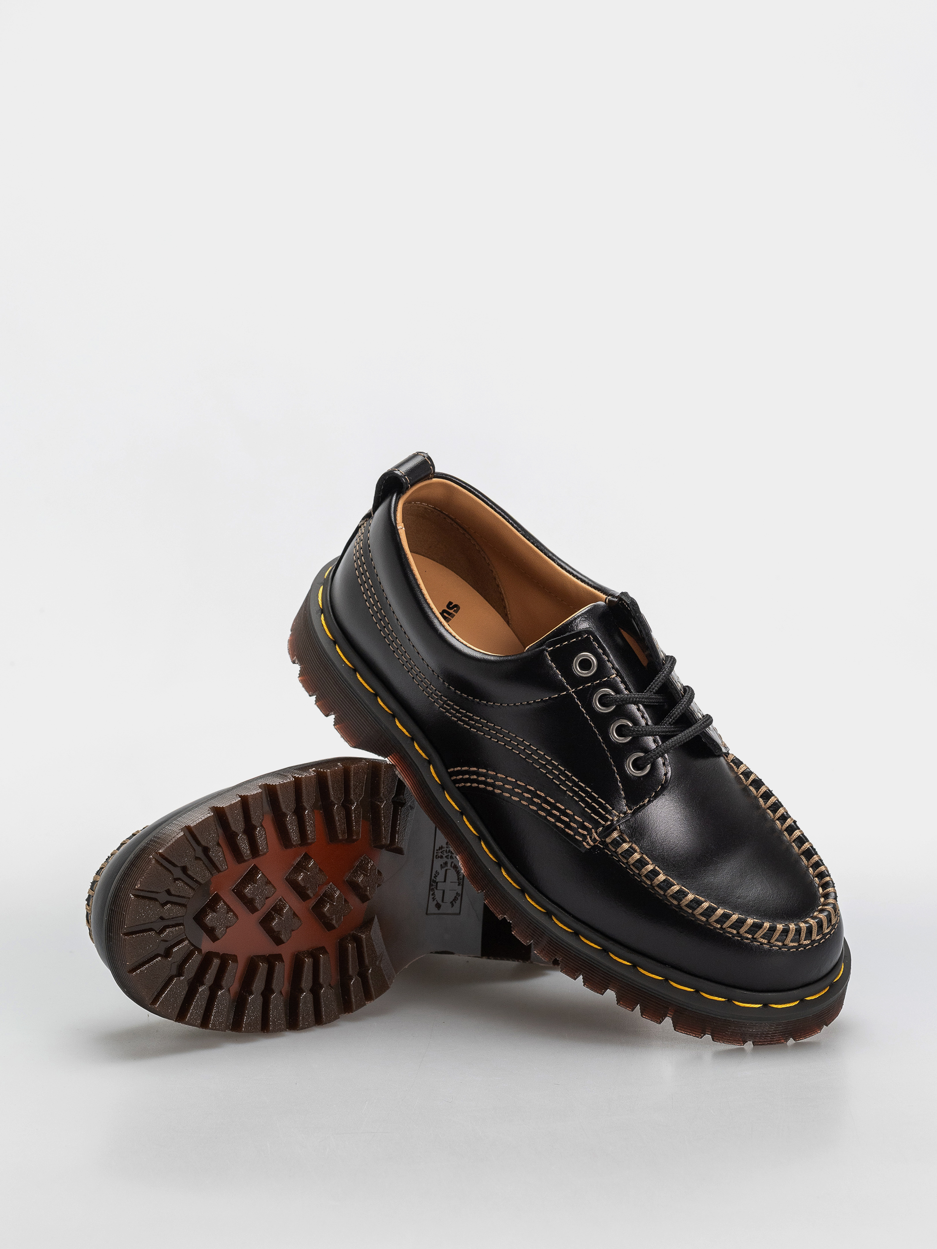 Pantofi Dr. Martens Lowell (black analine)