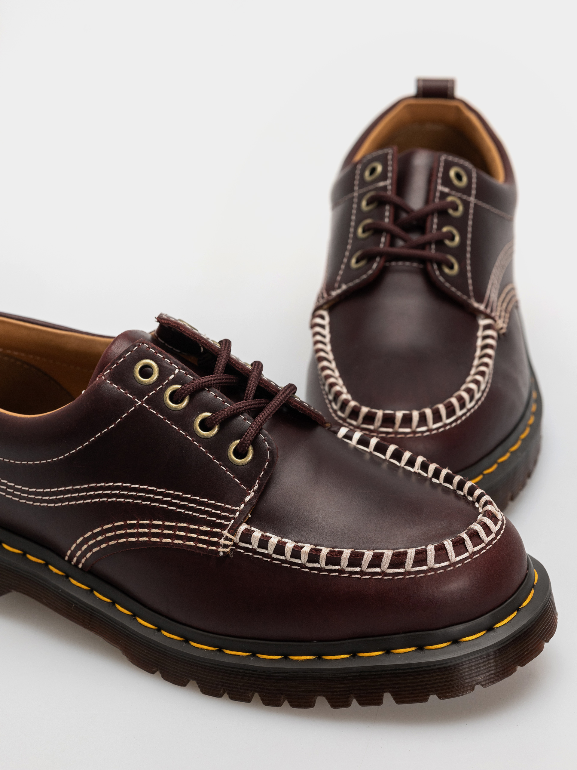 Pantofi Dr. Martens Lowell (cherry red orleans)