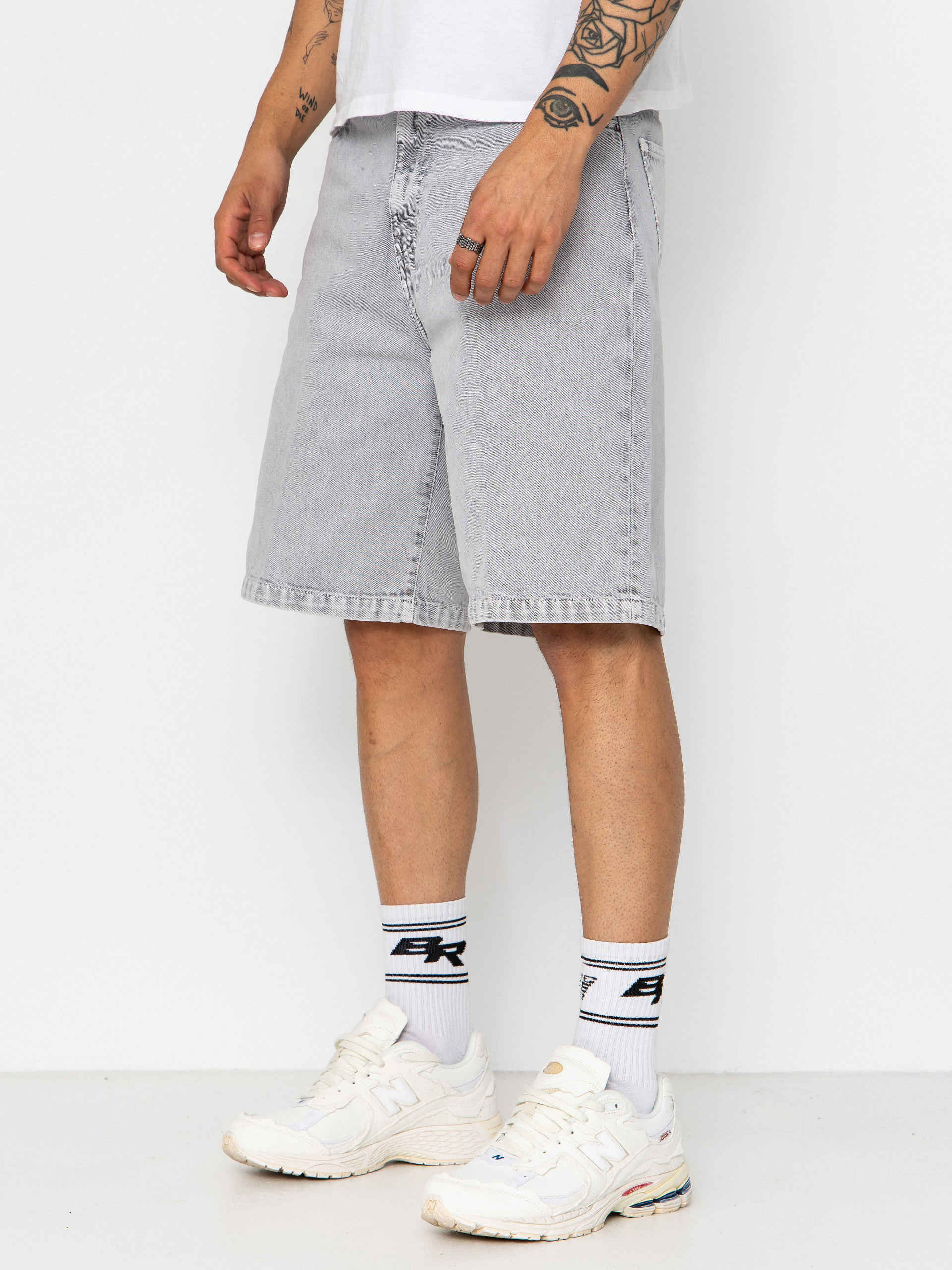Pantaloni scurți Carhartt WIP Landon (black chalk wash)