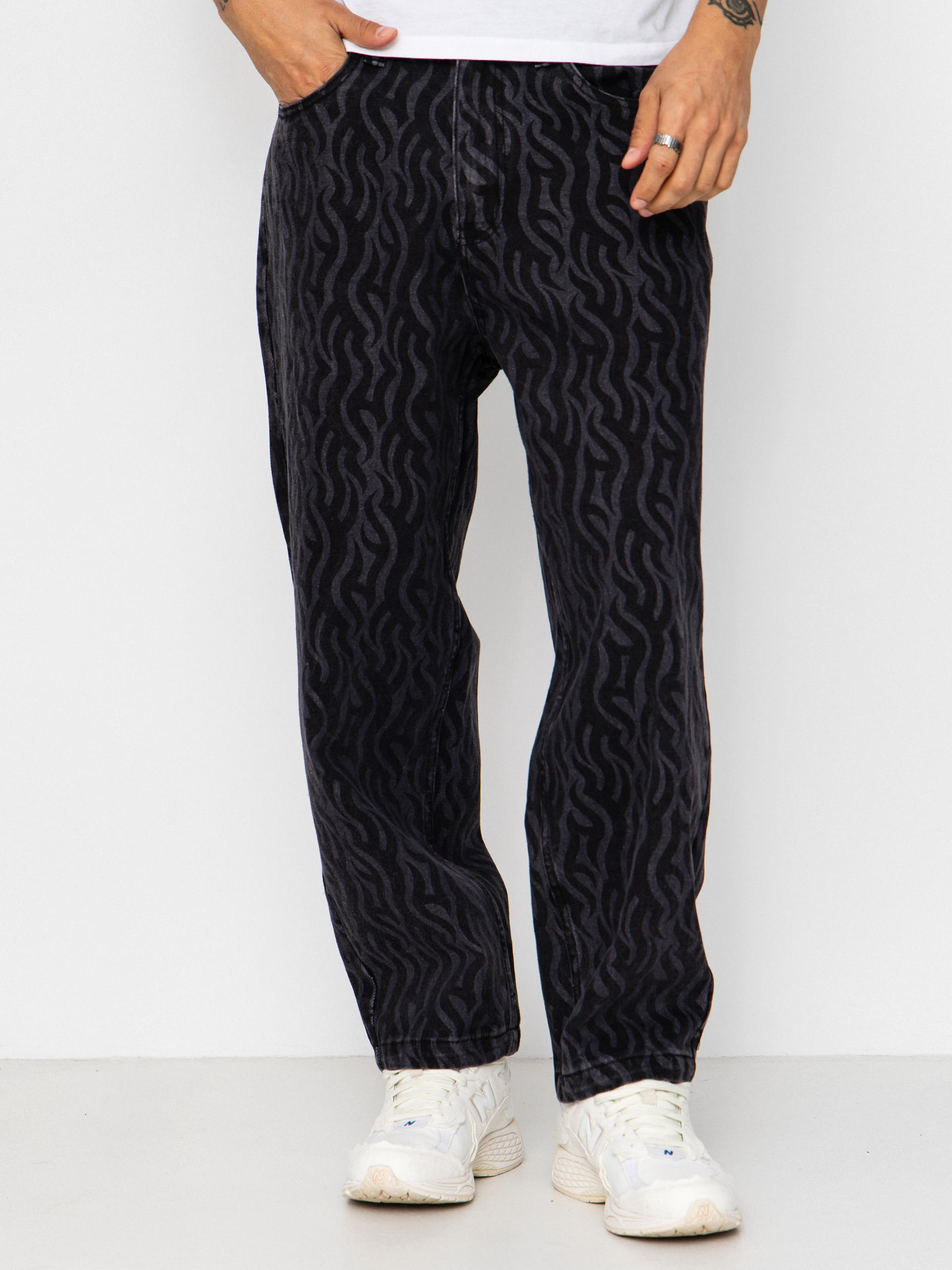 Pantaloni Santa Cruz Kayce