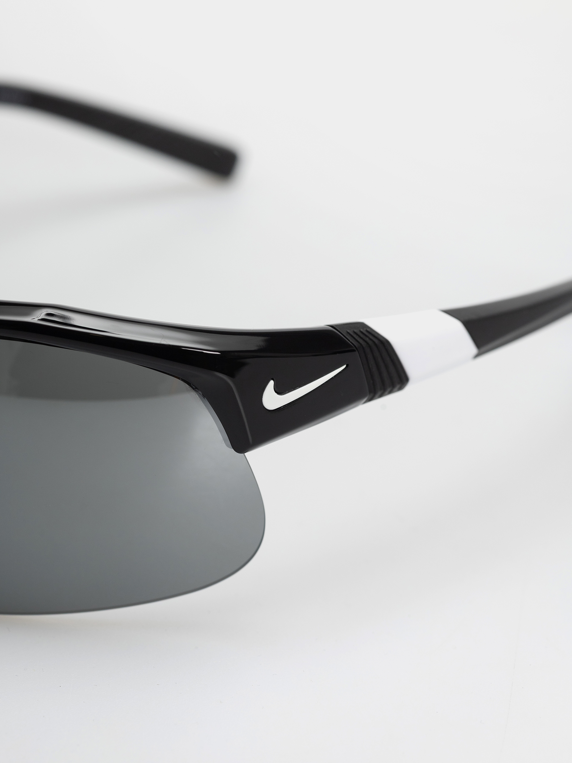Ochelari de soare Nike SB Show X1 (black/silver flash)