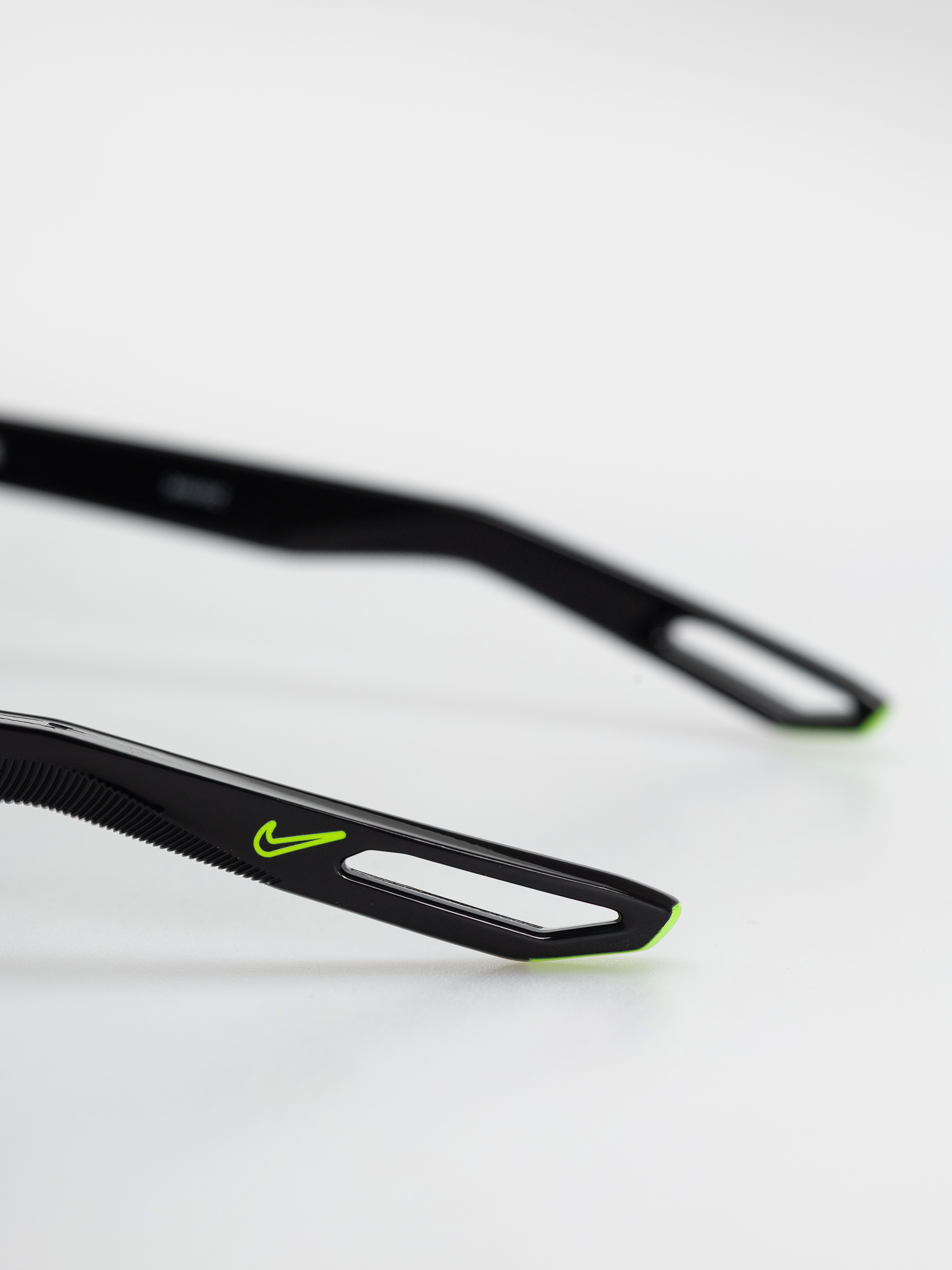 Ochelari de soare Nike SB Nv07 (black/green)