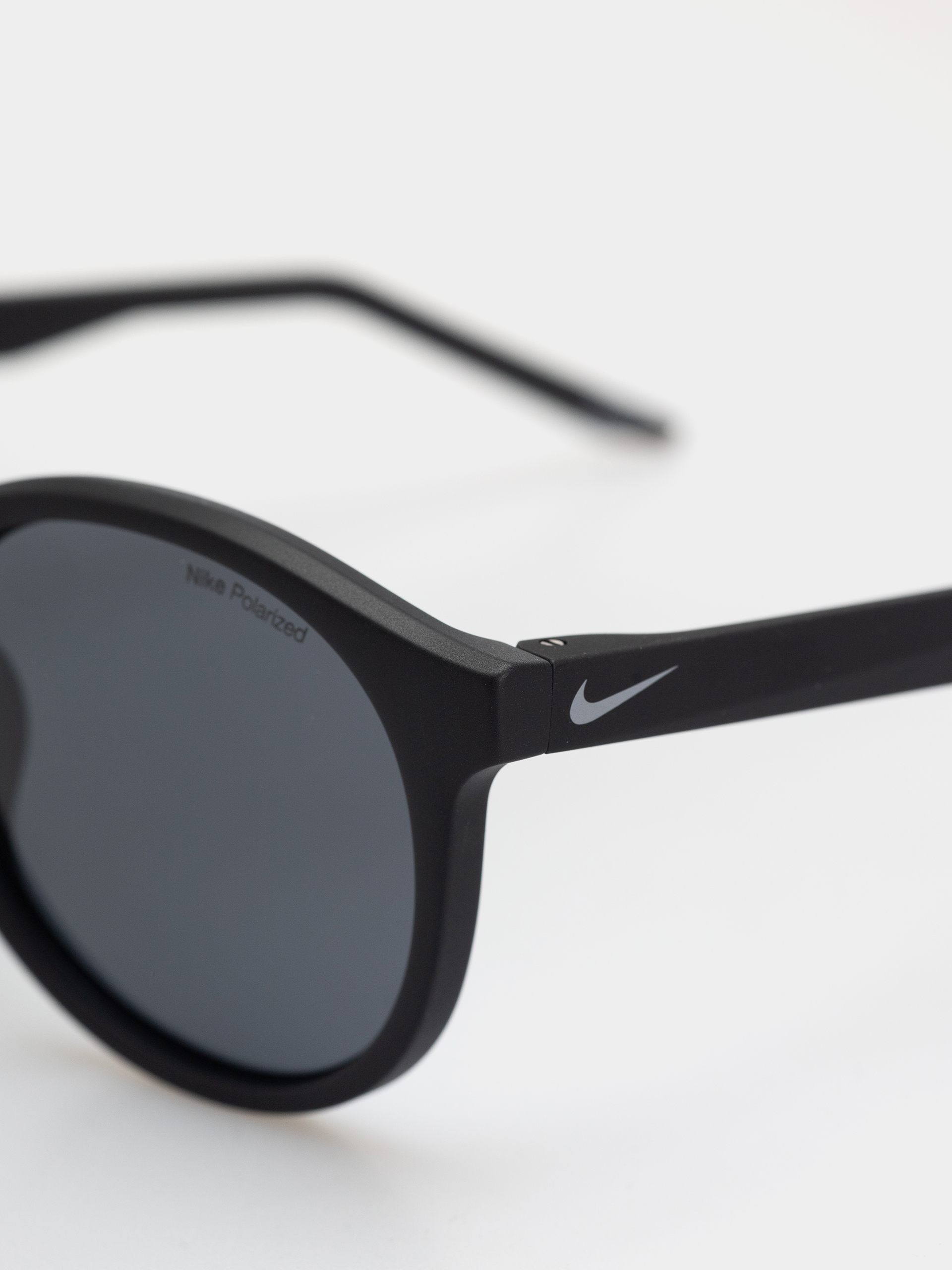 Ochelari de soare Nike SB Swerve P (matte black/polar grey)