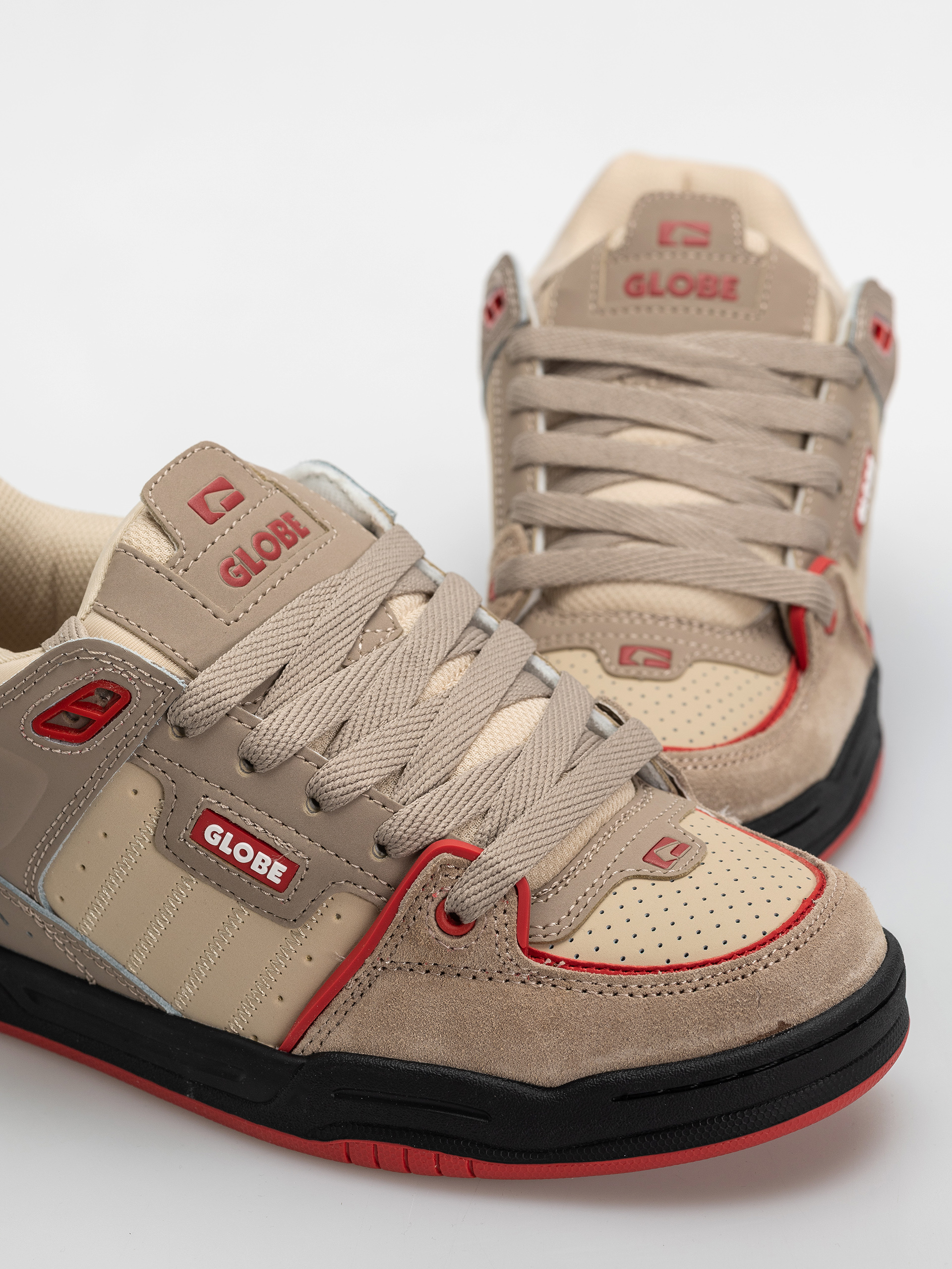 Pantofi Globe Fusion (khaki/red)