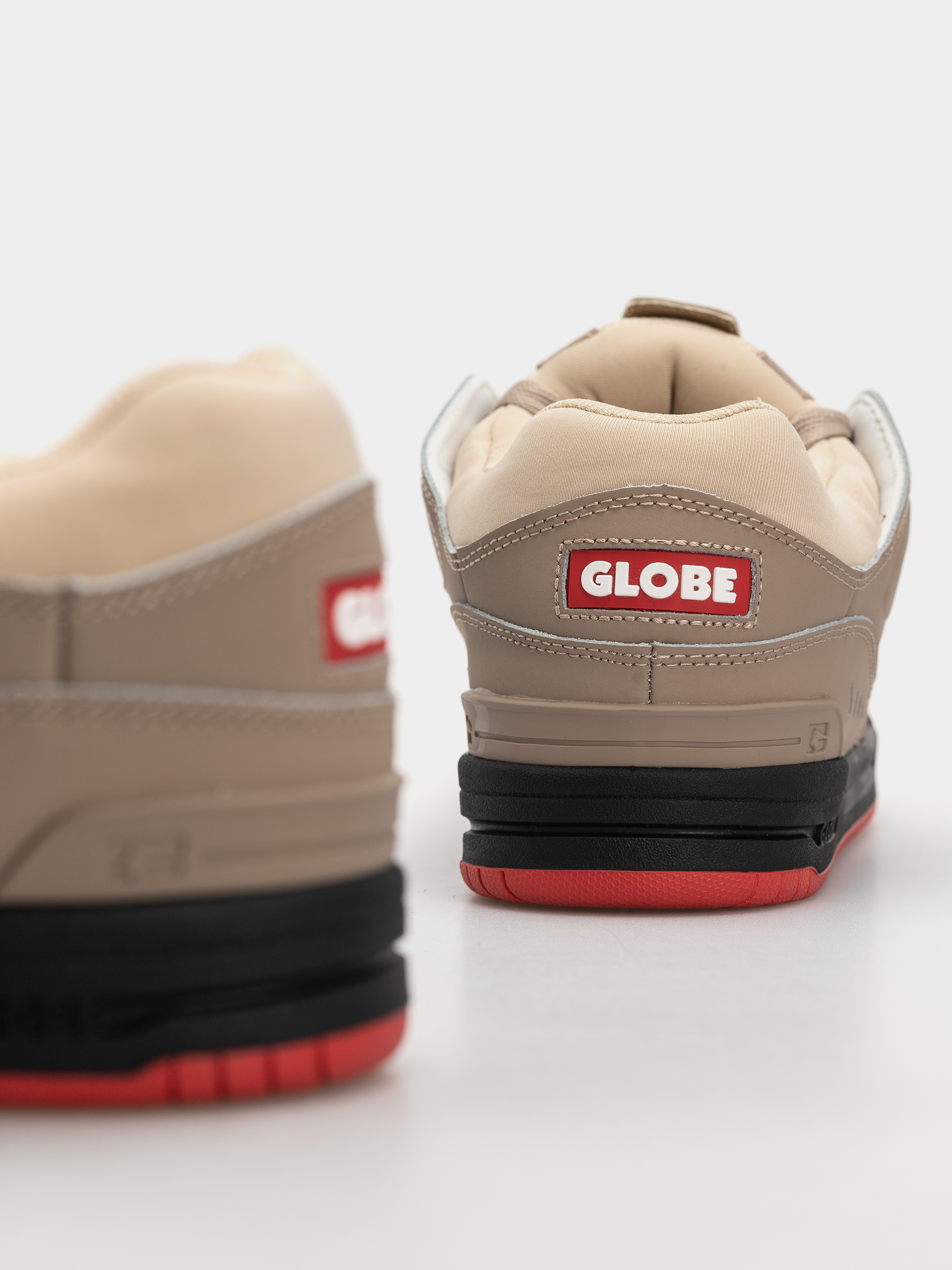 Pantofi Globe Fusion (khaki/red)