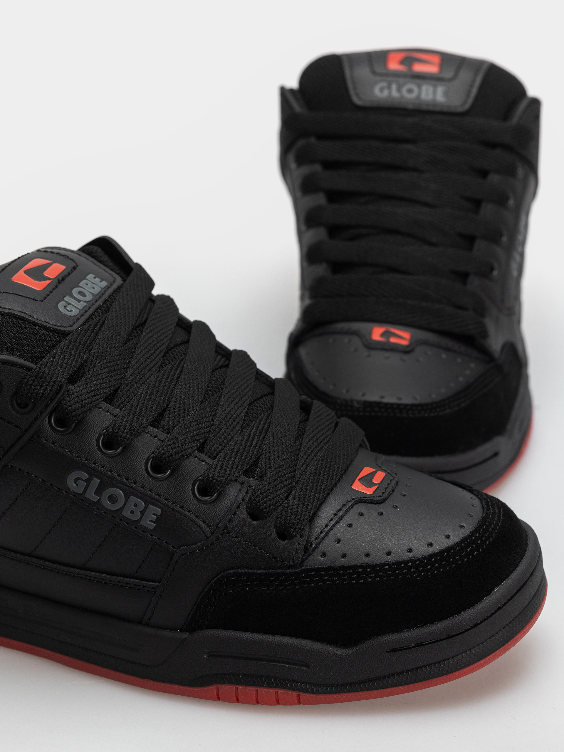 Pantofi Globe Tilt (black/red/charcoal)