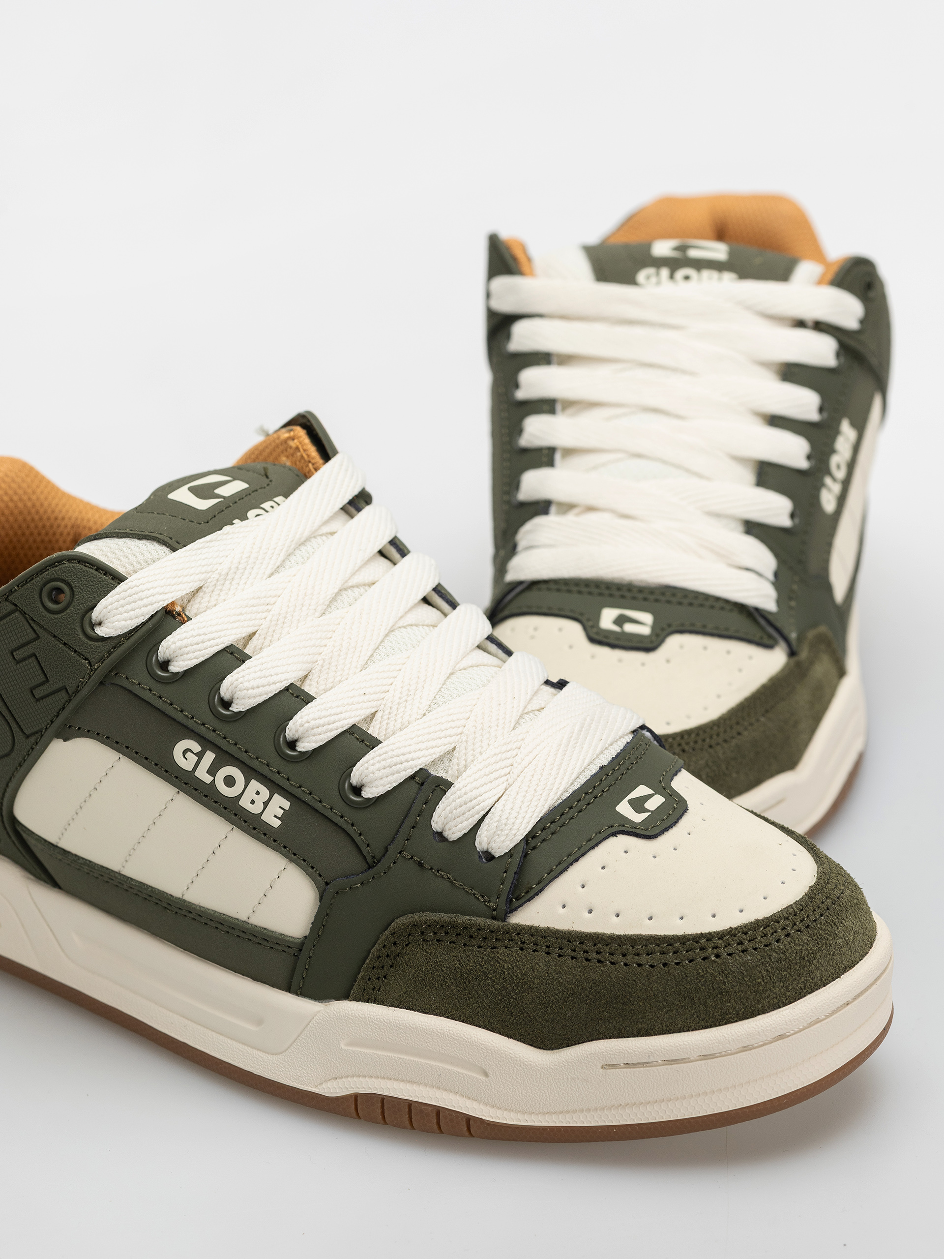 Pantofi Globe Tilt (green/antique)