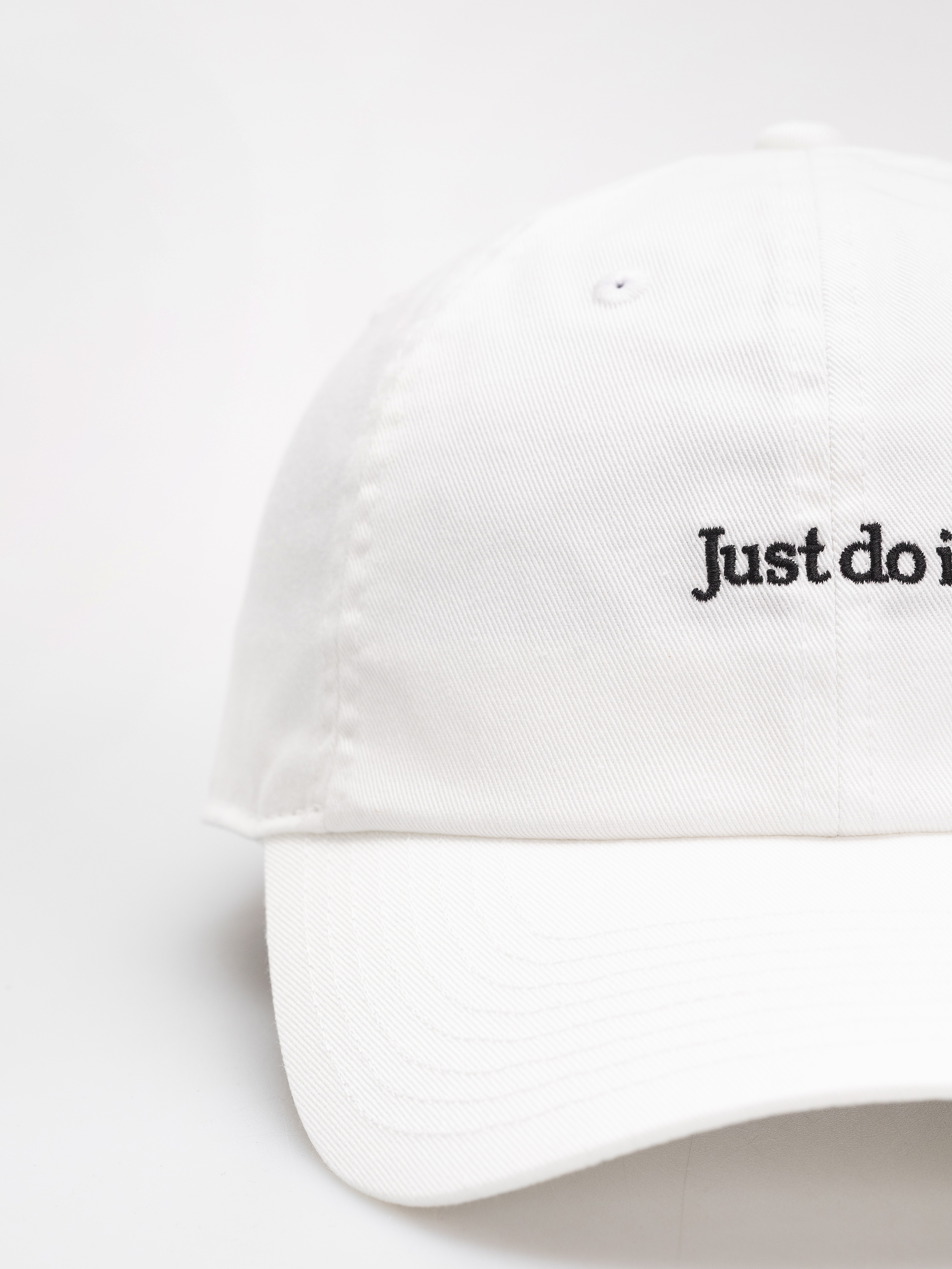 Șapcă Nike SB Club Just Do It (white/black)