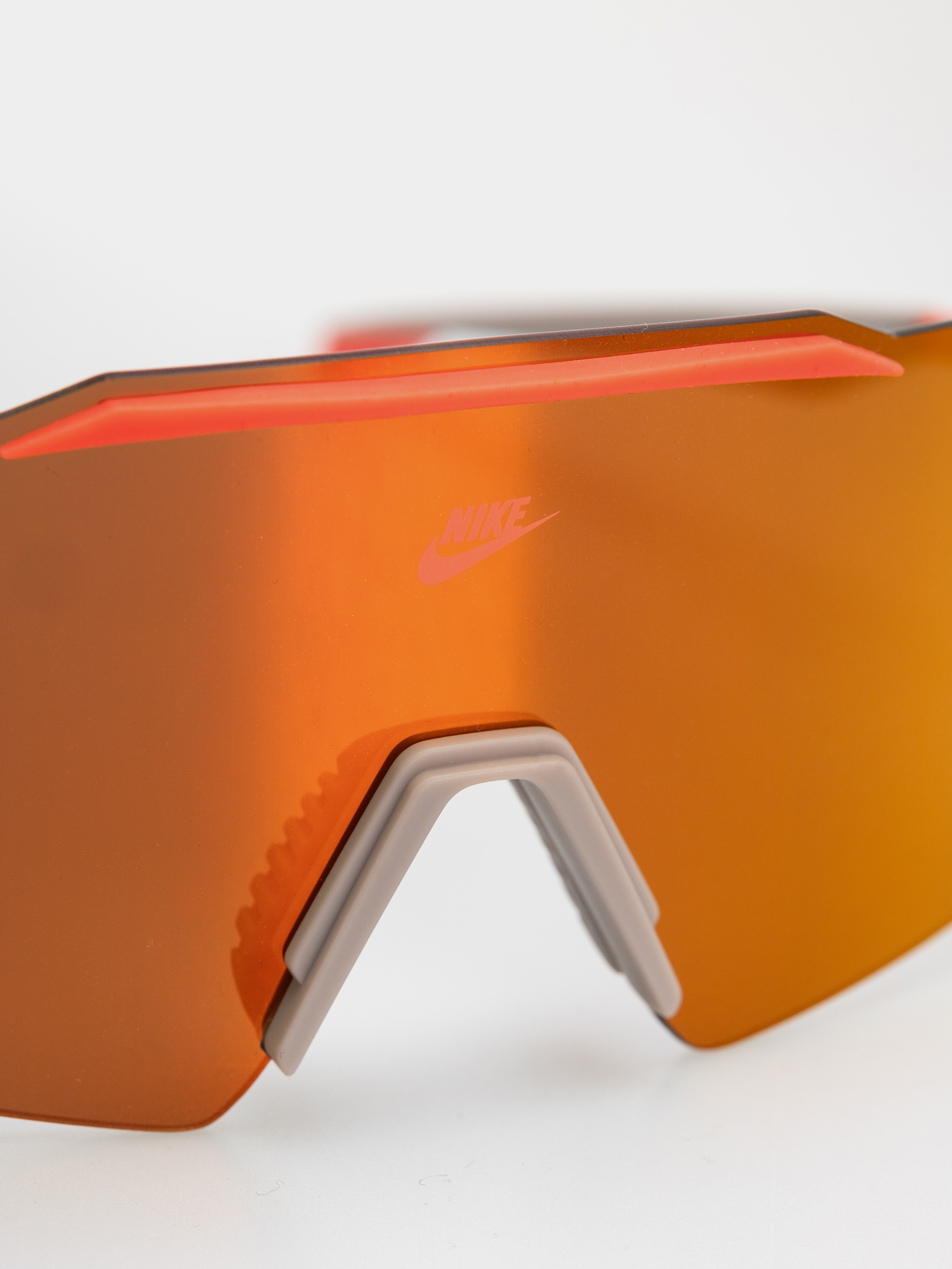 Ochelari de soare Nike Limitless Shield (college grey/orange mirror)