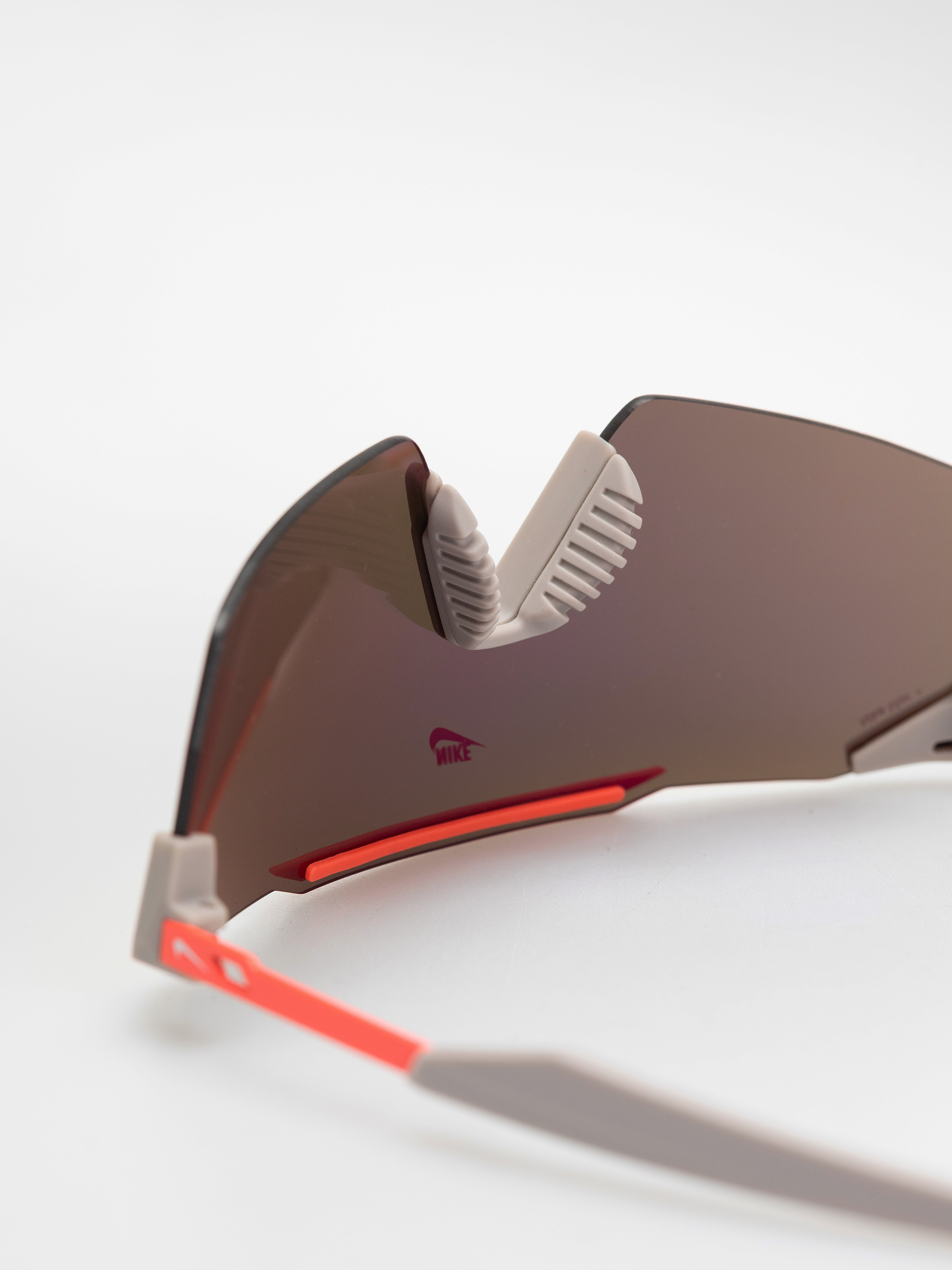 Ochelari de soare Nike Limitless Shield (college grey/orange mirror)