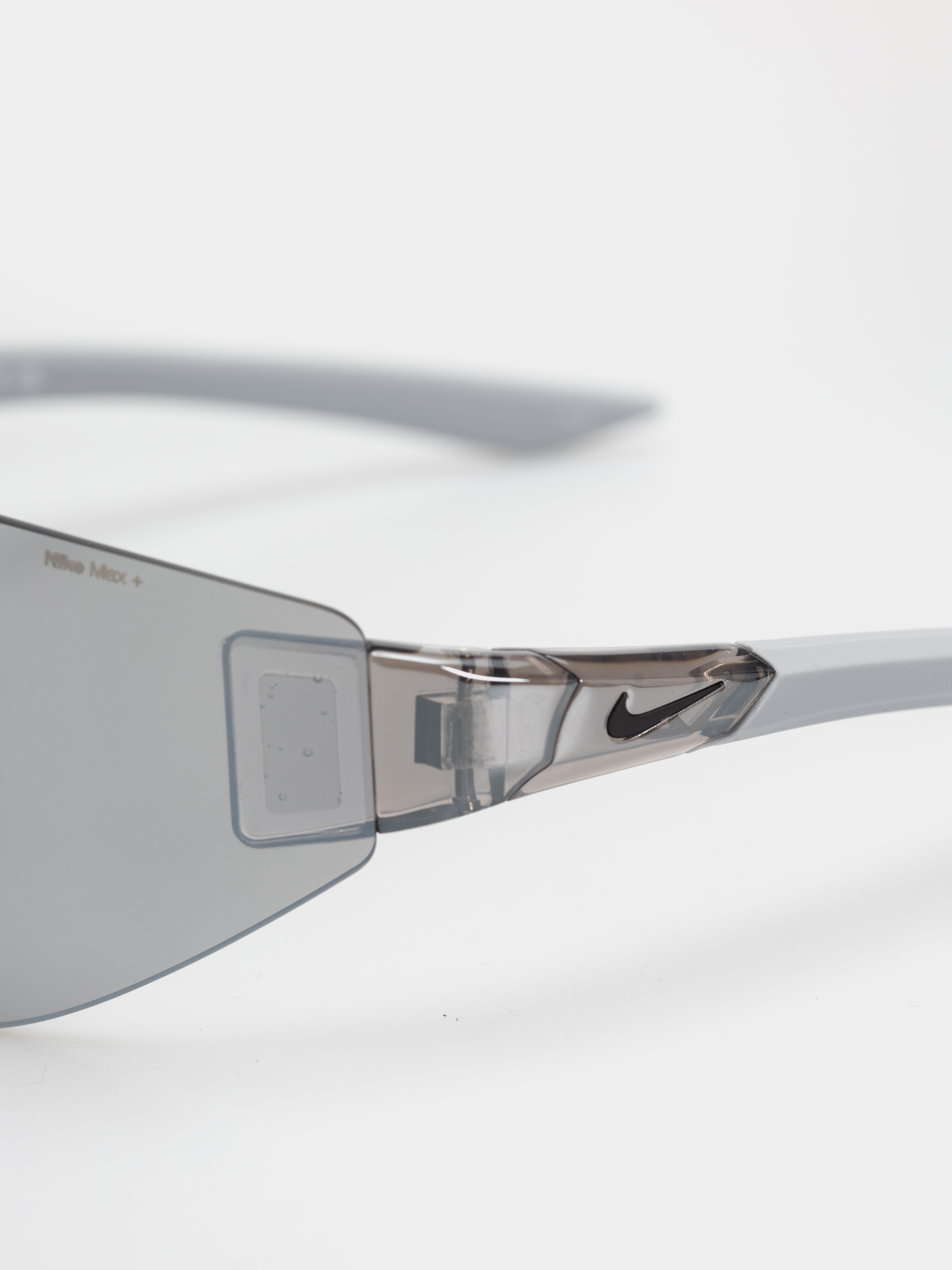 Ochelari de soare Nike Athena Edge (wolf grey/chrome mirror)