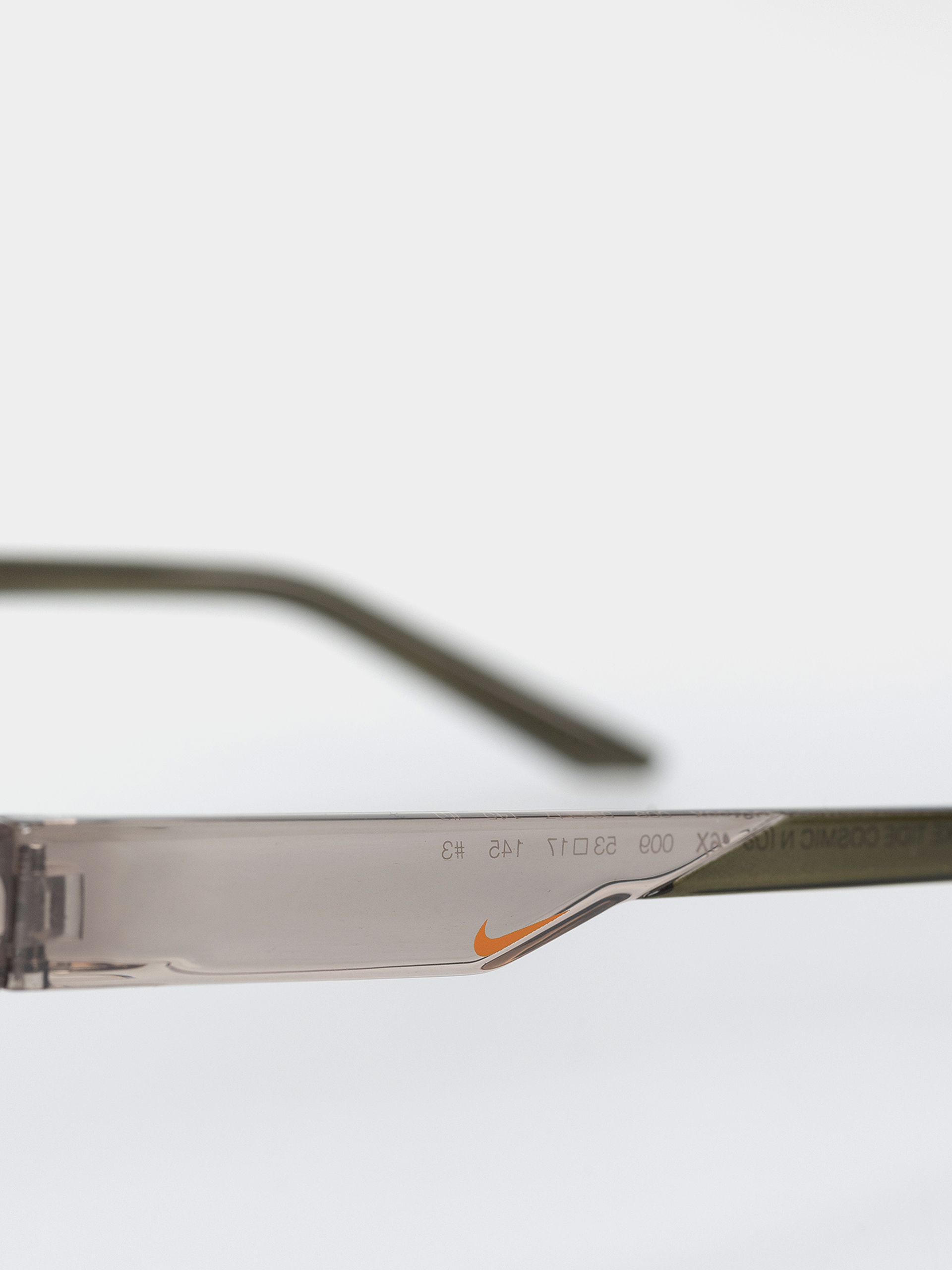 Ochelari de soare Nike Tide Cosmic (college grey/green)
