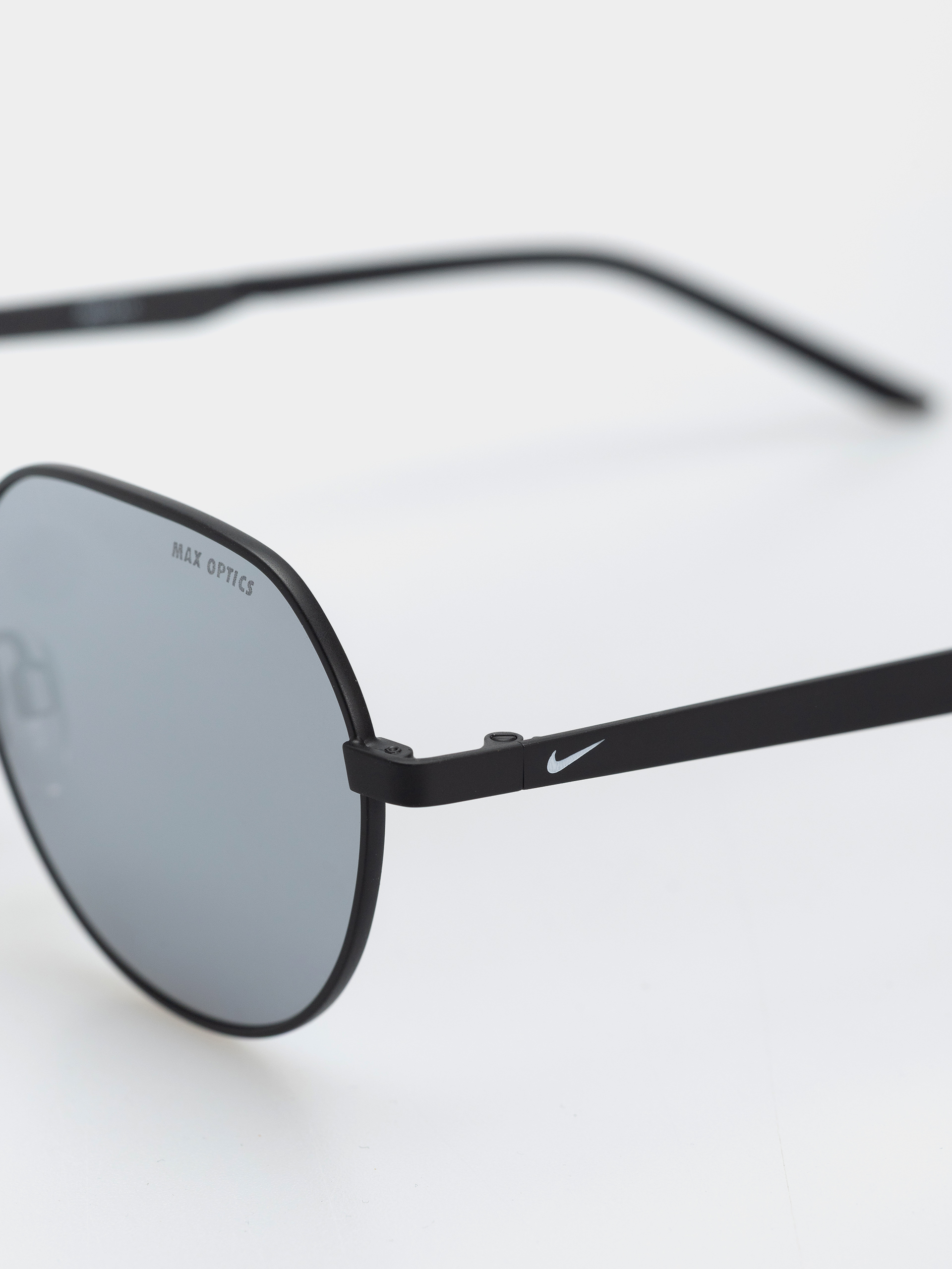 Ochelari de soare Nike Traveler Trend (matte black/chrome mirror)