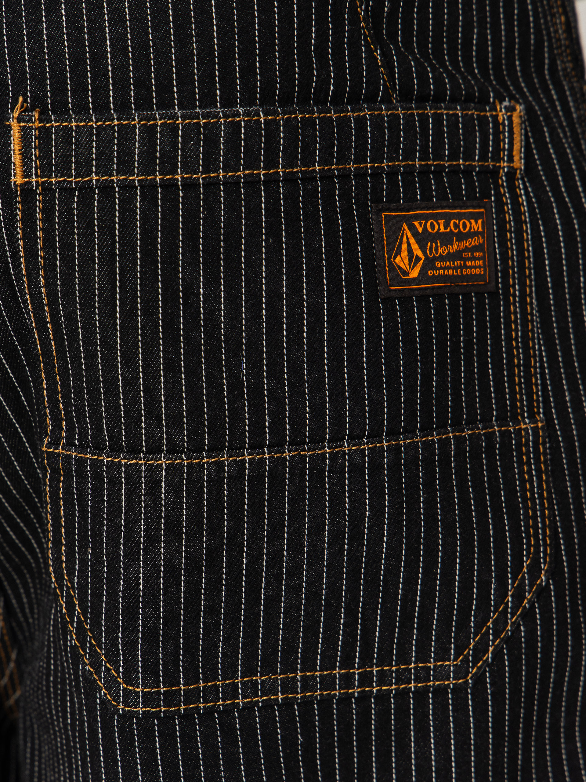 Pantaloni scurți Volcom Work Dialed 22 (black stripe)