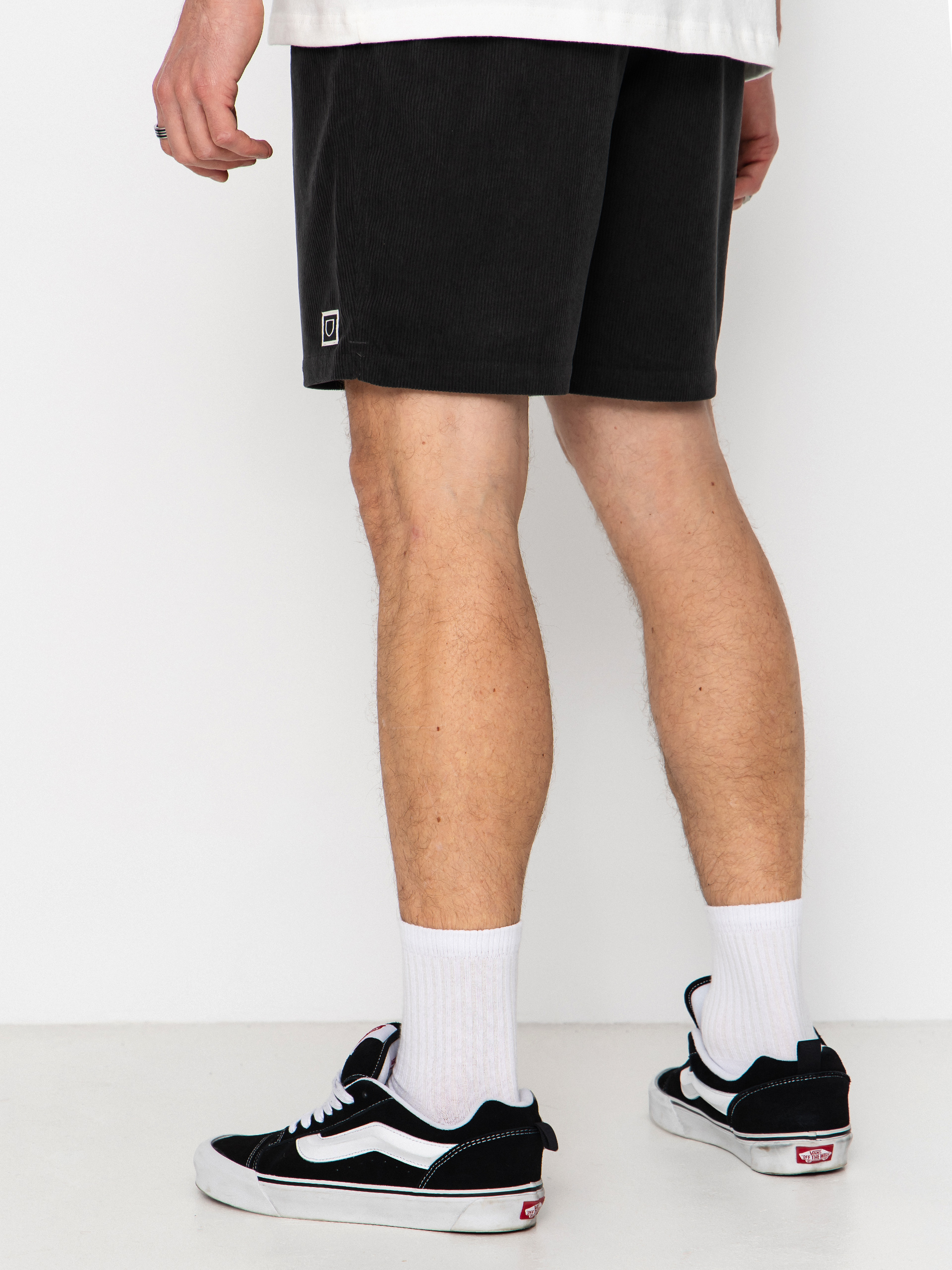 Pantaloni scurți Brixton Everyday Corduroy (vintage black)