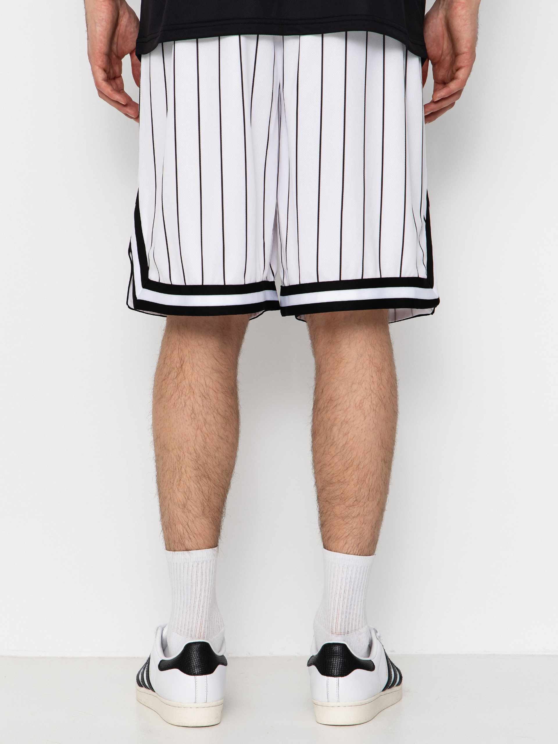 Pantaloni scurți Karl Kani Small Signature Pinstripe Mesh (white/black)